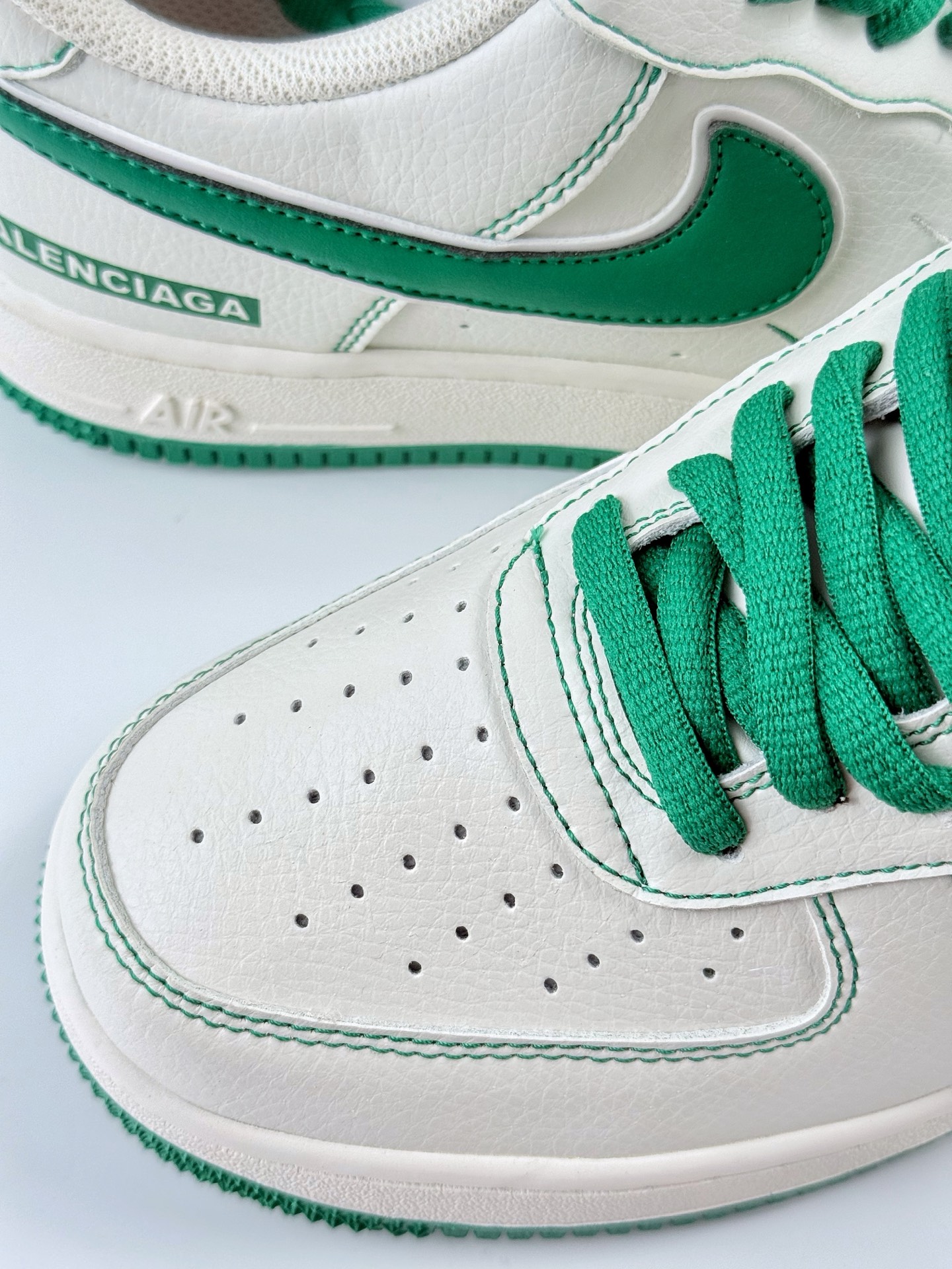 Nike Air Force 1 Low 07 x Balenciaga 白绿双小勾 FR0538-093