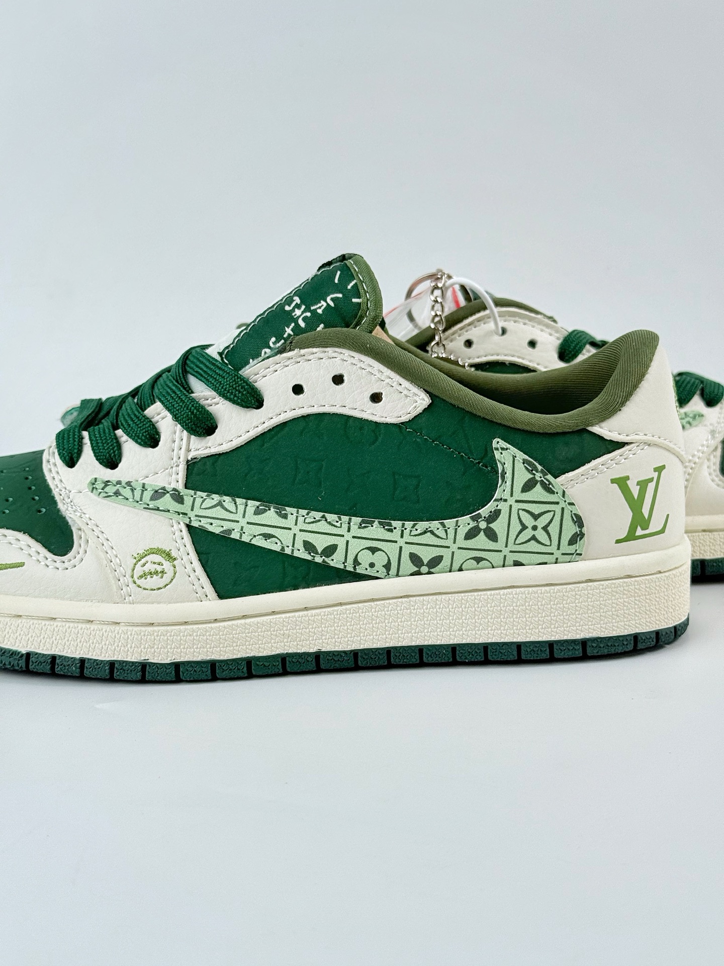 Travis Scott x Nike Air Jordan 1 Low x Louis Vuitton Air Jordan 1 Low 反转白绿小钩倒钩 LD2025-022