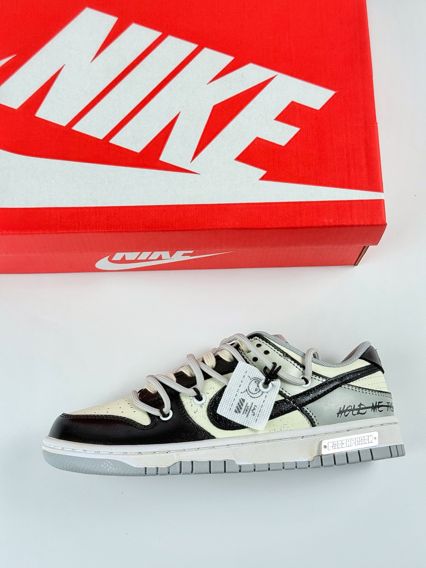 Nike SB Dunk Low 熊猫恶作剧 宇宙探索 星际迷航 黑白 DJ6188-003