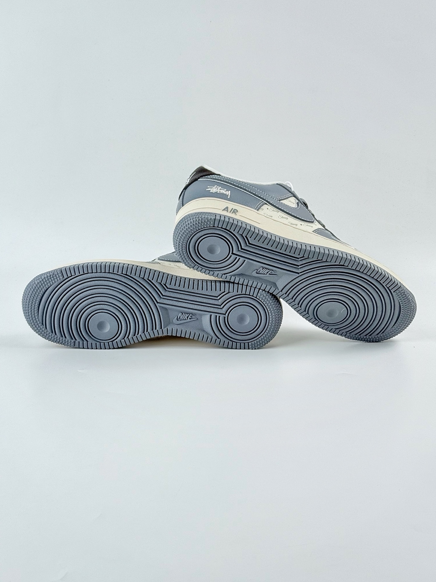 Nike Air Force 1 Low 07 x Stussy 蓝白小勾 XS1958-553