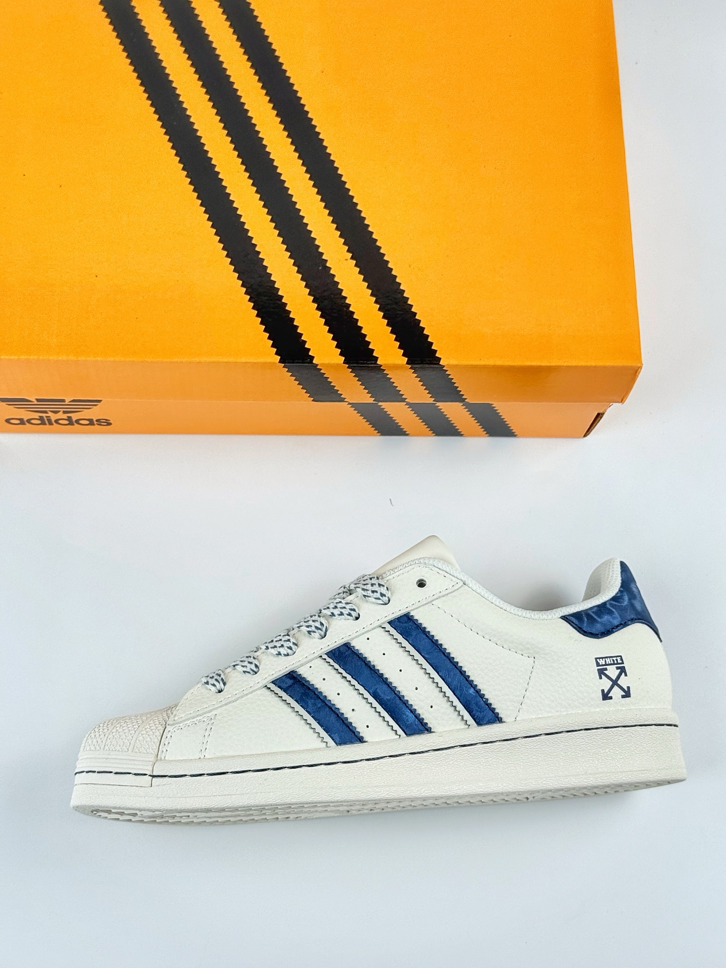AD Originals Superstar x OFF-WHITE 白蓝满天星 HS3074
