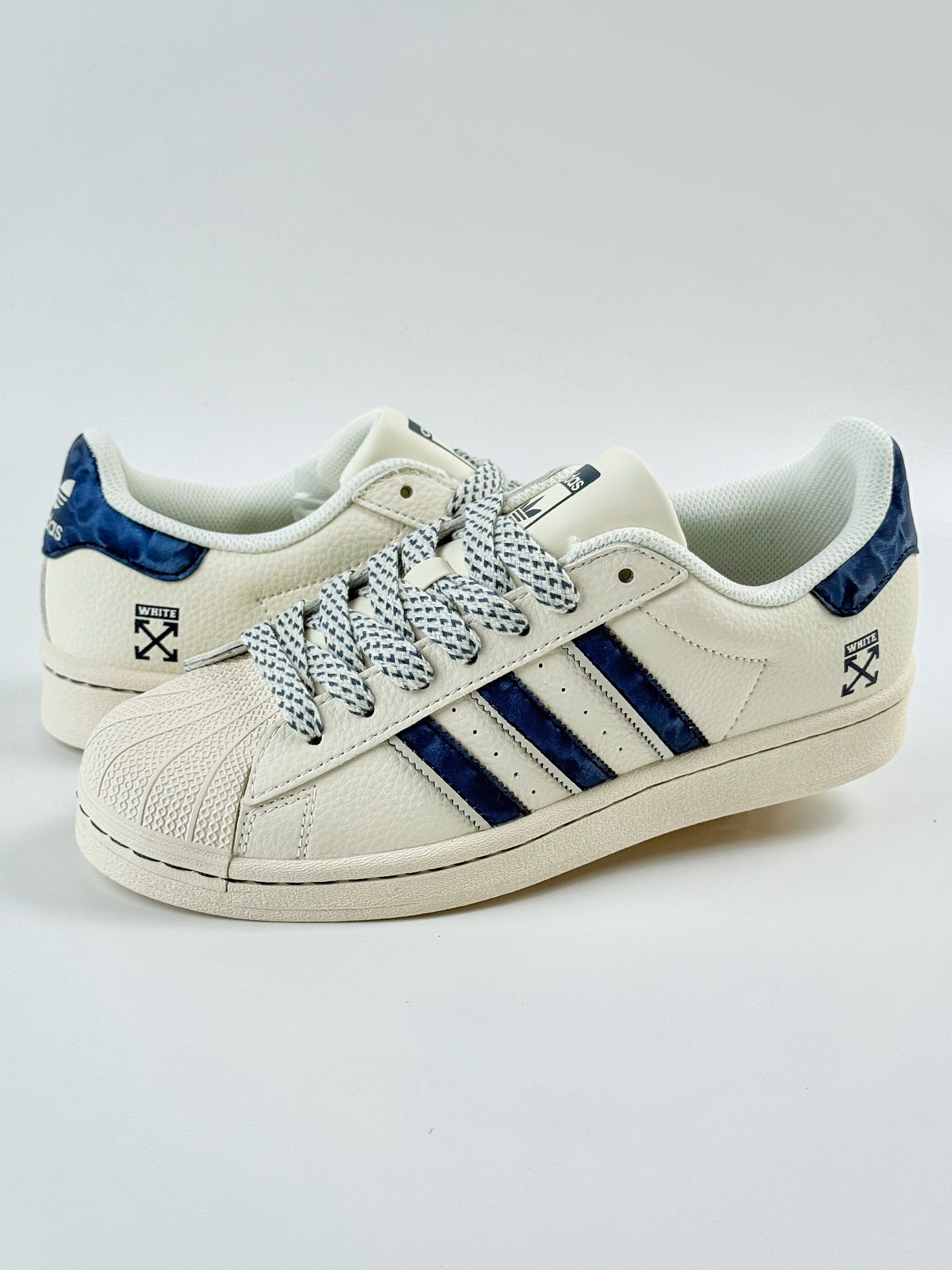 AD Originals Superstar x OFF-WHITE 白蓝满天星 HS3074