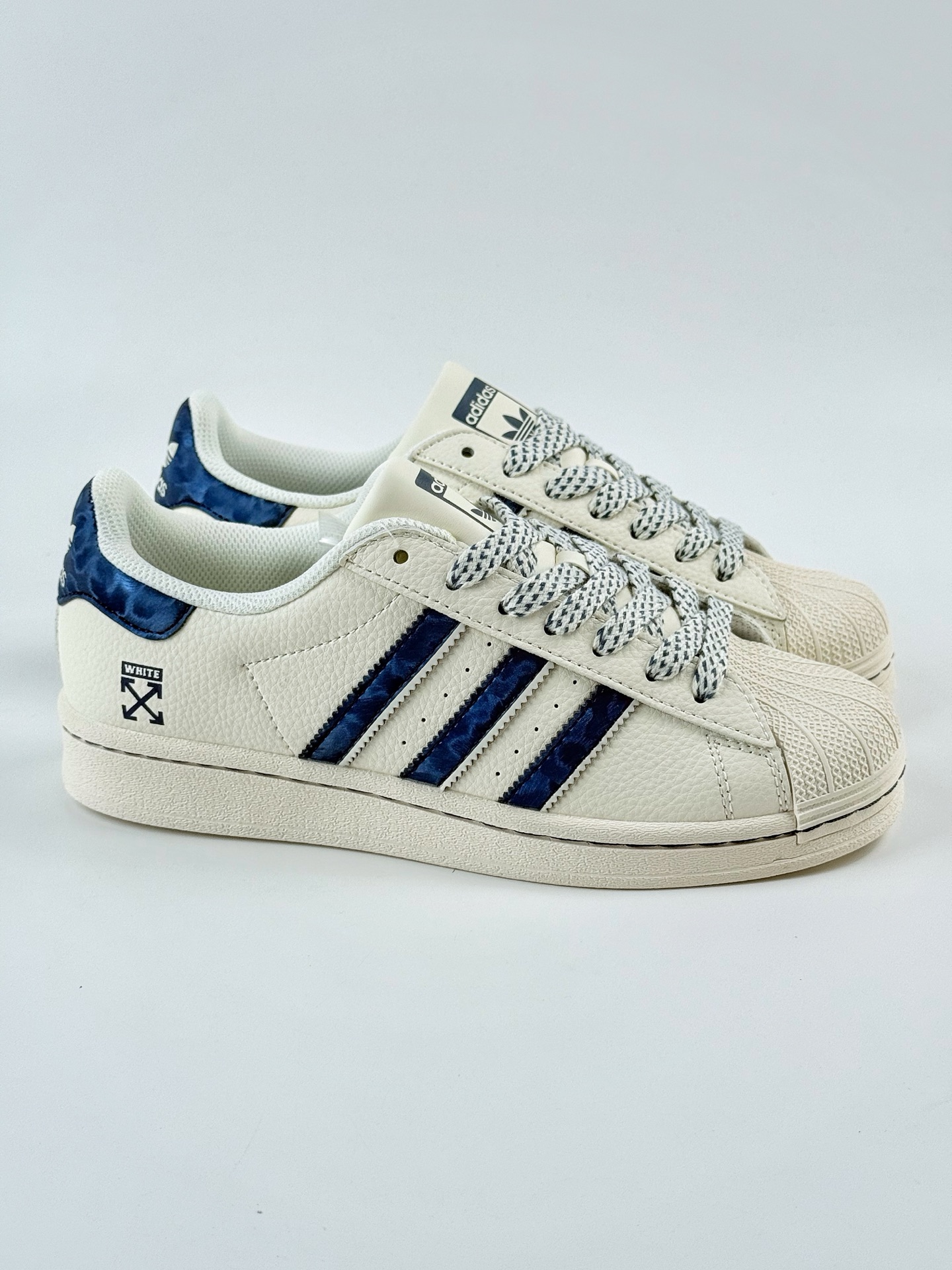 AD Originals Superstar x OFF-WHITE 白蓝满天星 HS3074