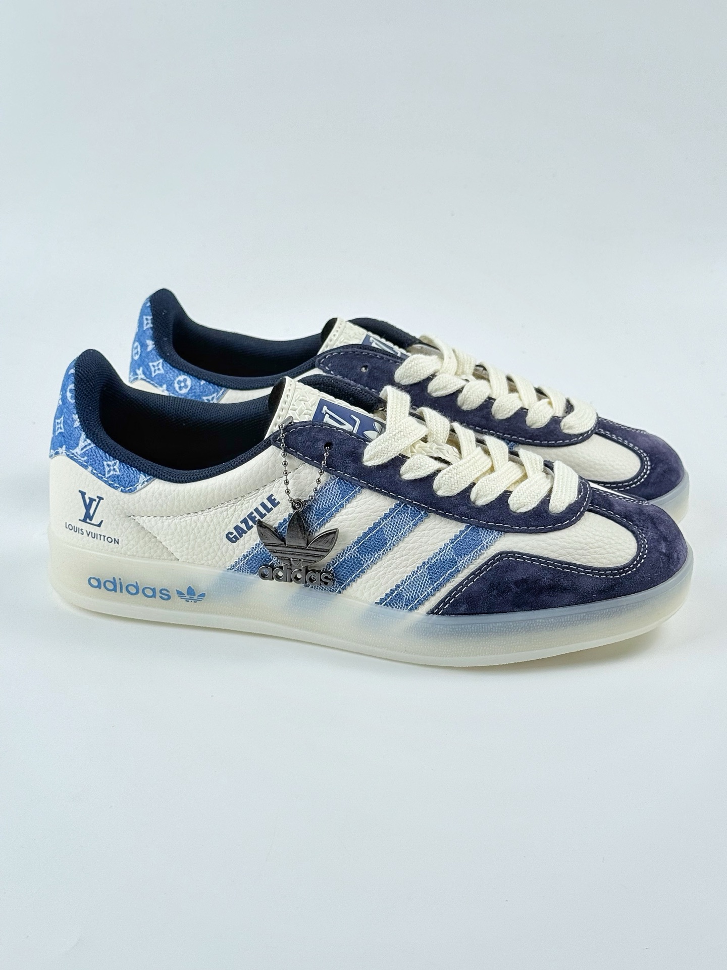 adidas Originals Gazelle INdoor x Louis Vuitton 白蓝 三叶草休闲防滑耐磨低帮板鞋 DM1234-008