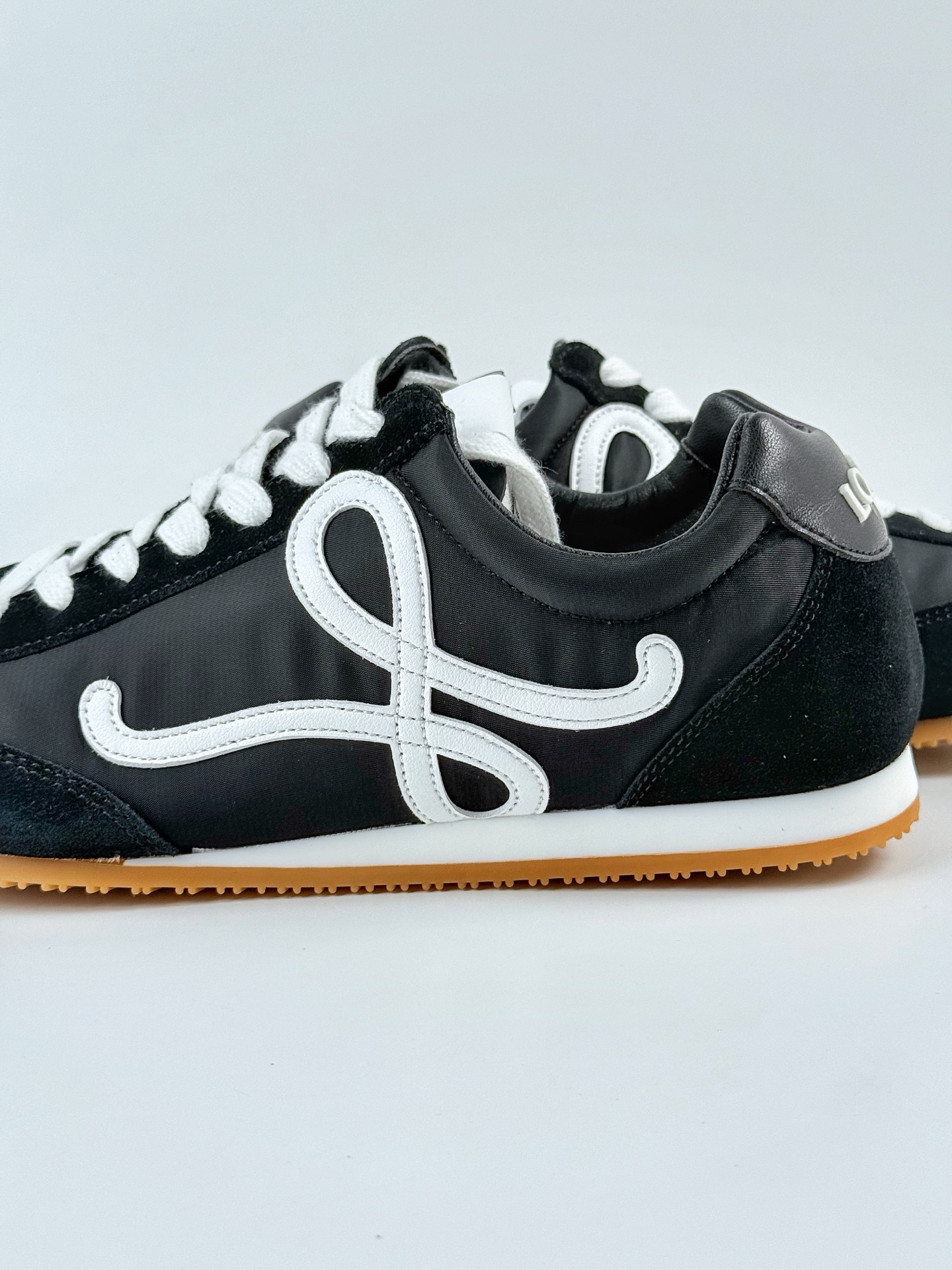 配件+10 罗意威Loewe Ballet Runner 2.0 Sneakers 芭蕾舞2.0系列阿甘复古风德训薄底百搭休闲运动鞋