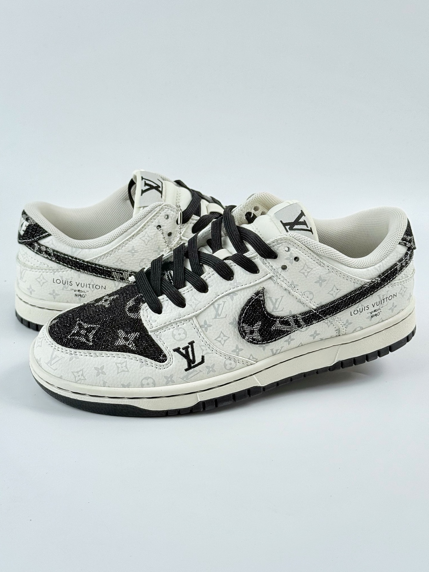 Nike SB Dunk Low x Louis Vuitton 白黑 SC9772-804
