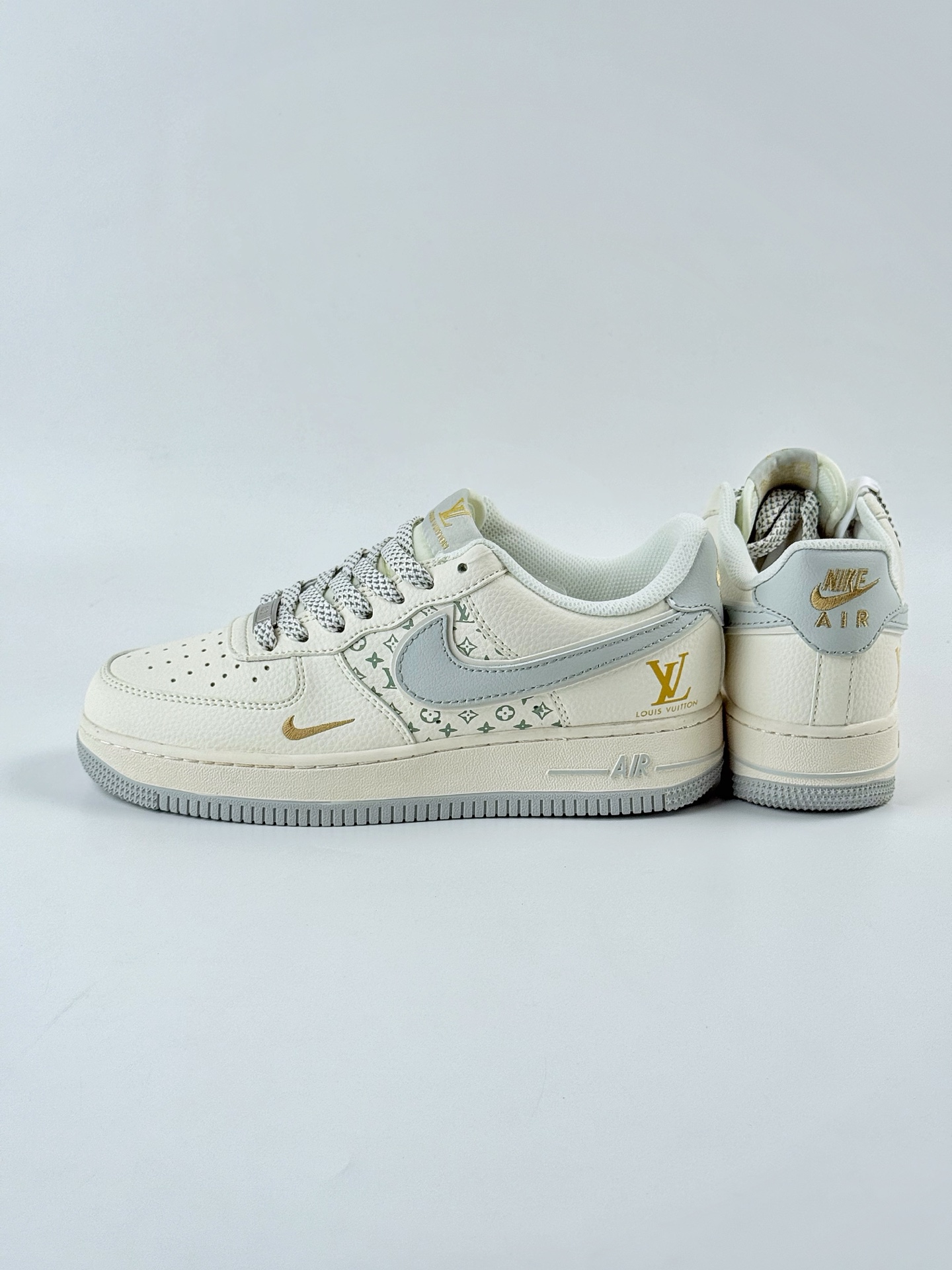260 Nike Air Force 1 Low 07 x Louis Vuitton 白灰小勾满天星 XX3168-159