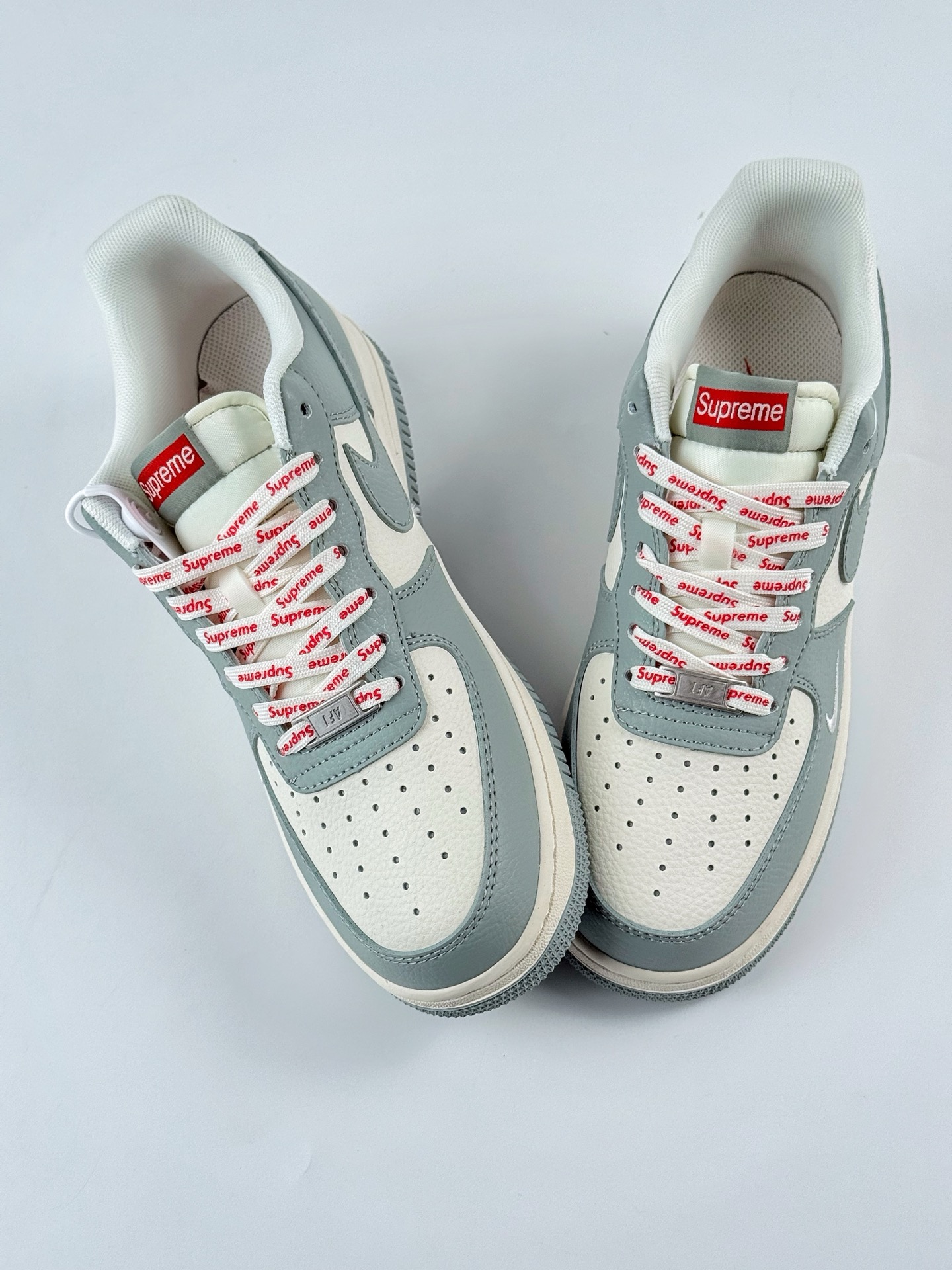 260 Nike Air Force 1 Low 07 x Supreme 灰白小勾 ZH2598-319
