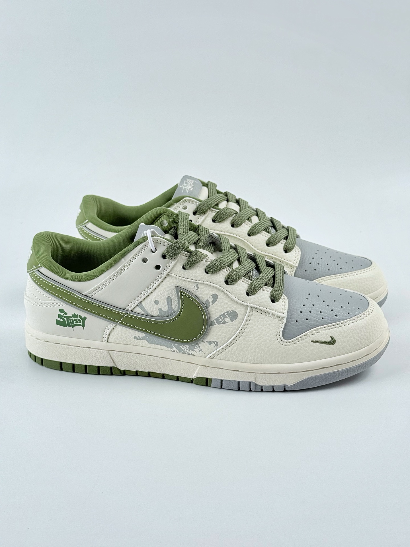 300 Nike SB Dunk Low x Stussy 白绿灰小勾 XS6089-594