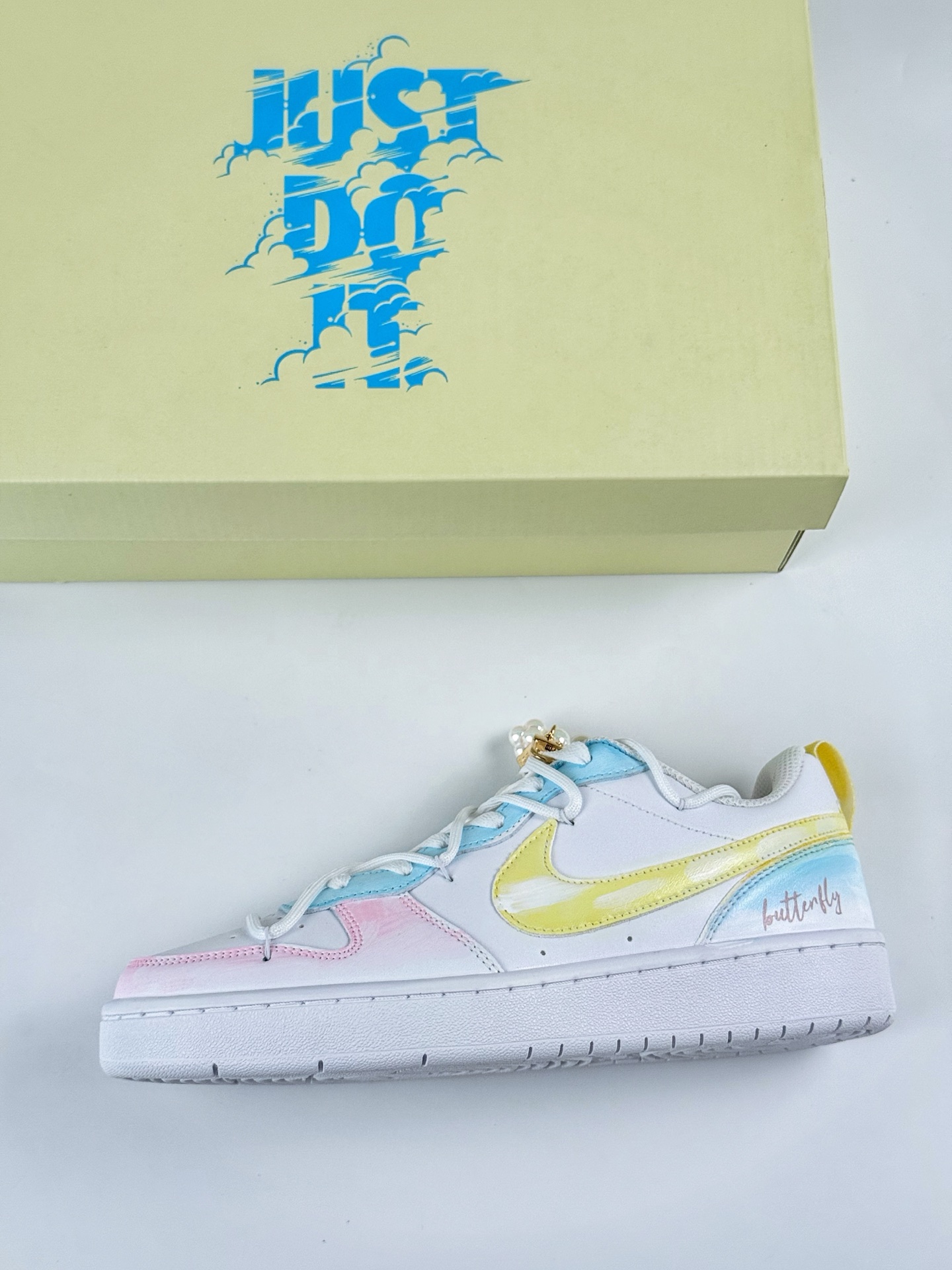 260 NIKE Court Borough Low 2 FP 黄粉蓝 休闲运动板鞋 纯原版本 低帮百搭透气休闲运动板鞋 BQ5448-213