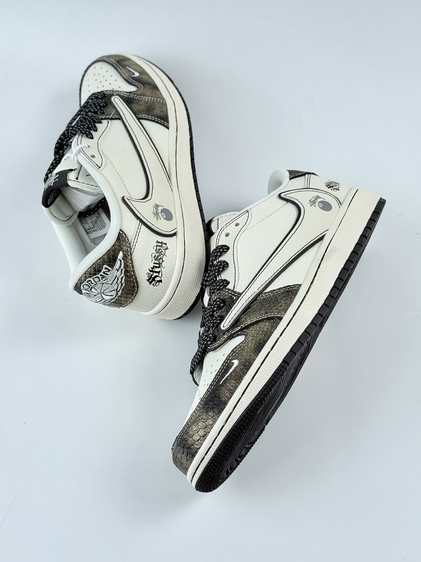 260 Travis Scott x Nike Air Jordan 1 Low x Stussy Air Jordan 1 Low 反转黑橙白小勾满天星倒钩 XF8698-075