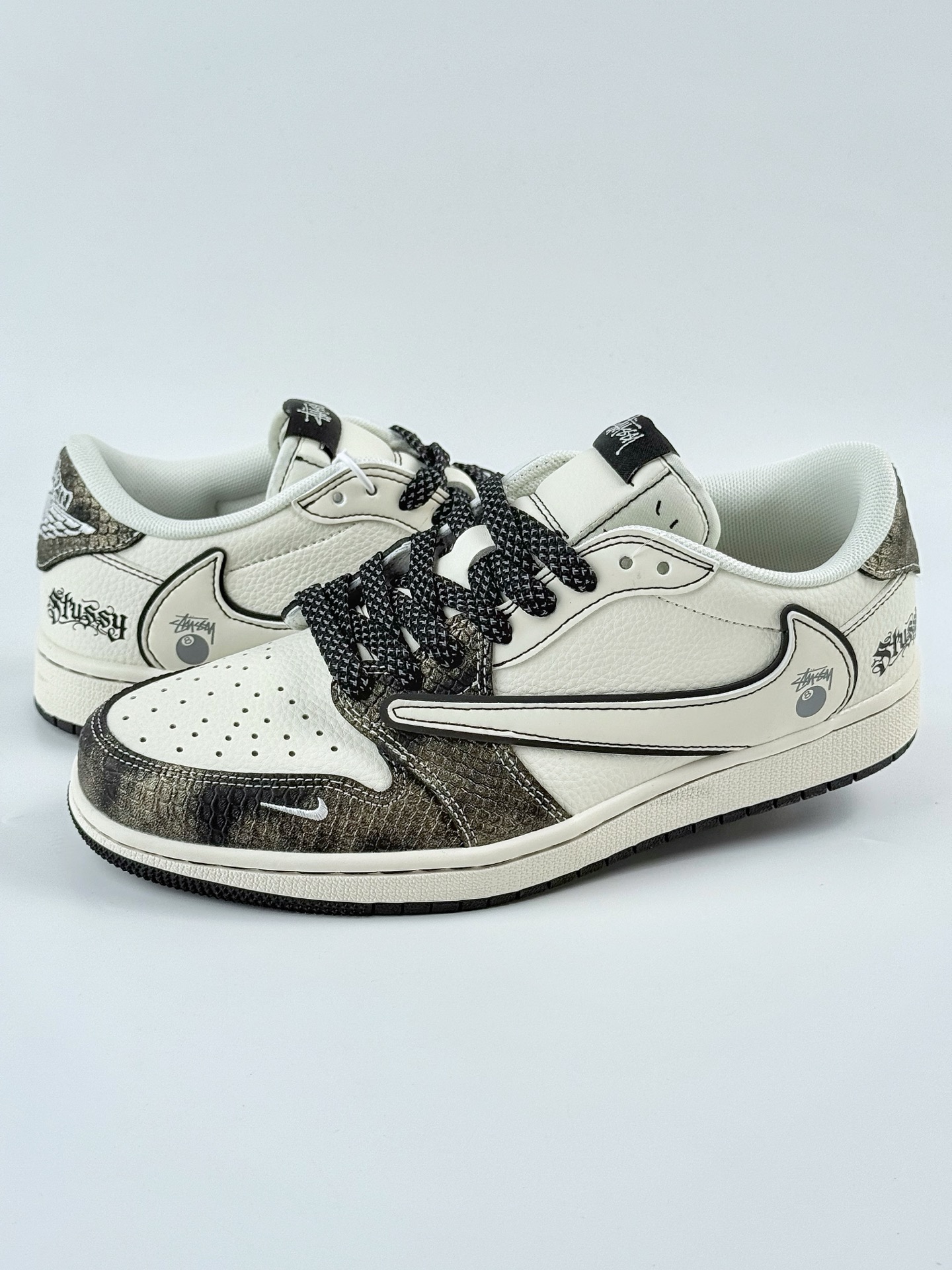 260 Travis Scott x Nike Air Jordan 1 Low x Stussy Air Jordan 1 Low 反转黑橙白小勾满天星倒钩 XF8698-075
