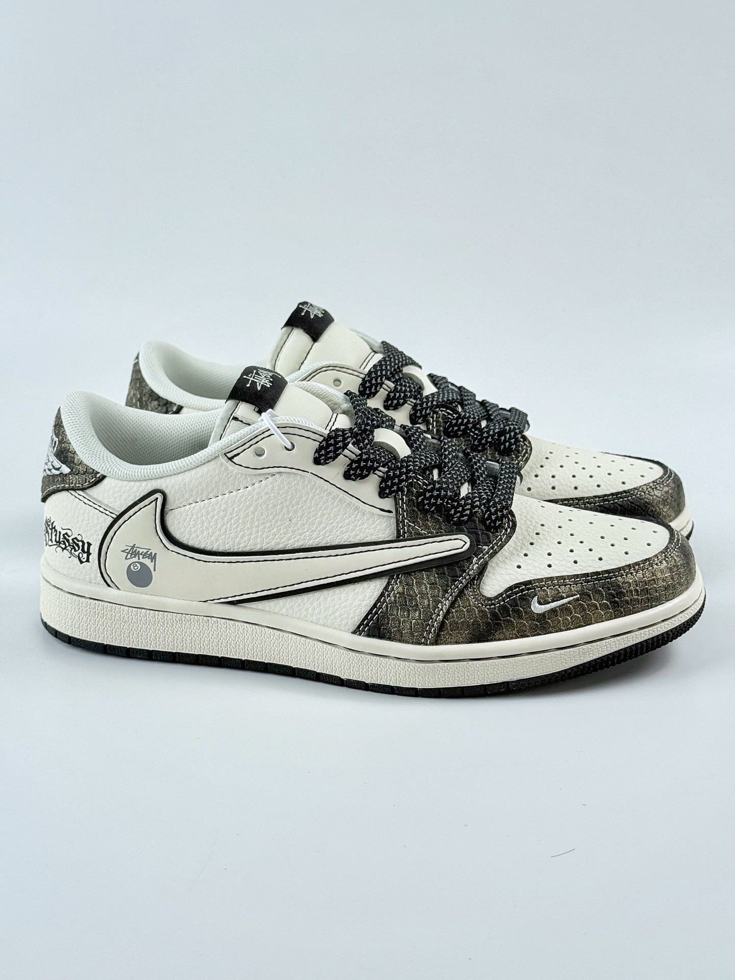 260 Travis Scott x Nike Air Jordan 1 Low x Stussy Air Jordan 1 Low 反转黑橙白小勾满天星倒钩 XF8698-075