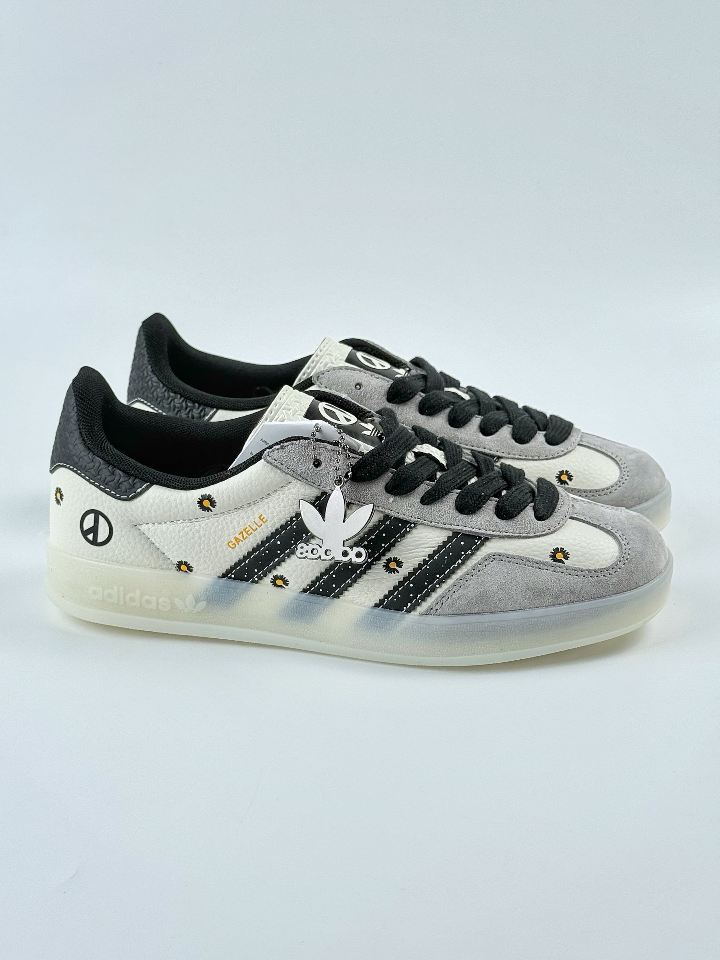 260 adidas Originals Gazelle INdoor 火星 灰白黑 三叶草休闲防滑耐磨低帮板鞋 DM1234-011