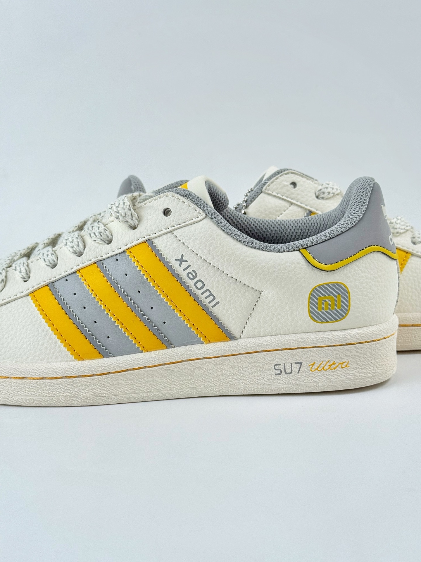 220 AD Originals Superstar x SU7 Ultra 82 贝壳头 白灰黄满天星 JY8917