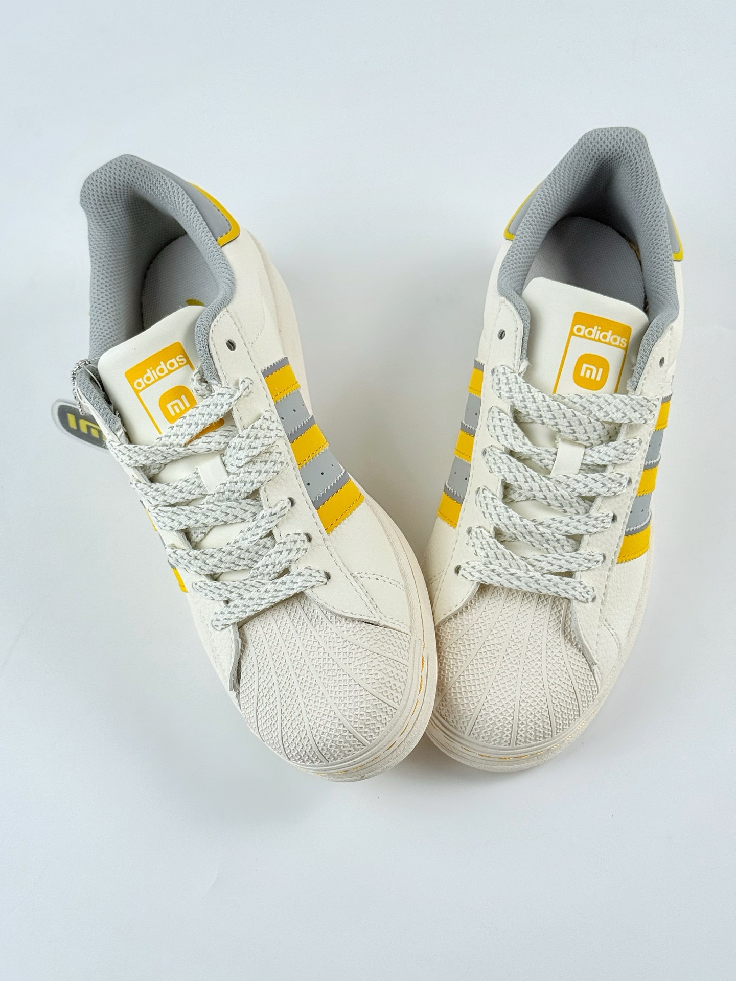 220 AD Originals Superstar x SU7 Ultra 82 贝壳头 白灰黄满天星 JY8917