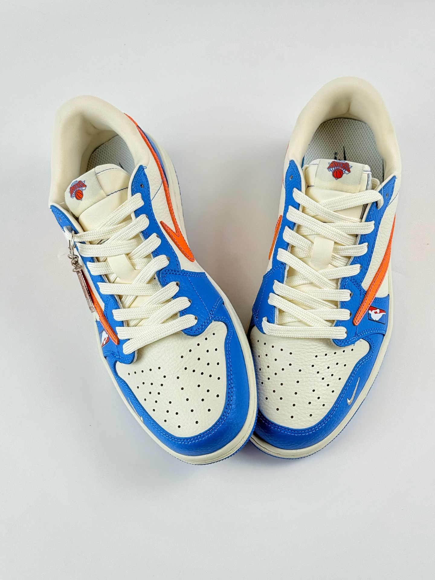 Travis Scott x Nike Air Jordan 1 Low x NEW YORK Air Jordan 1 Low 反转纽约尼克斯小勾倒钩 SC9207-028