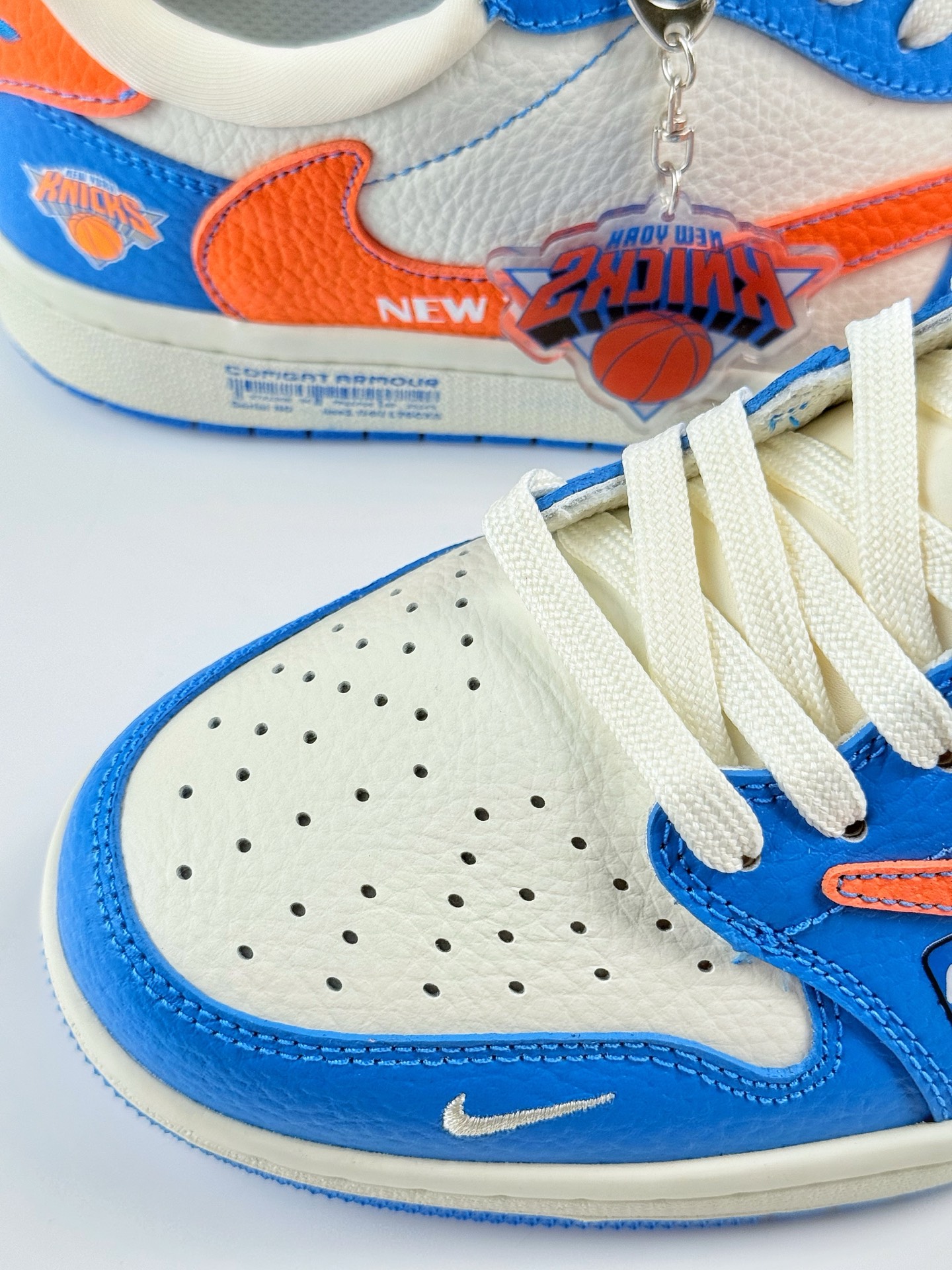 Travis Scott x Nike Air Jordan 1 Low x NEW YORK Air Jordan 1 Low 反转纽约尼克斯小勾倒钩 SC9207-028