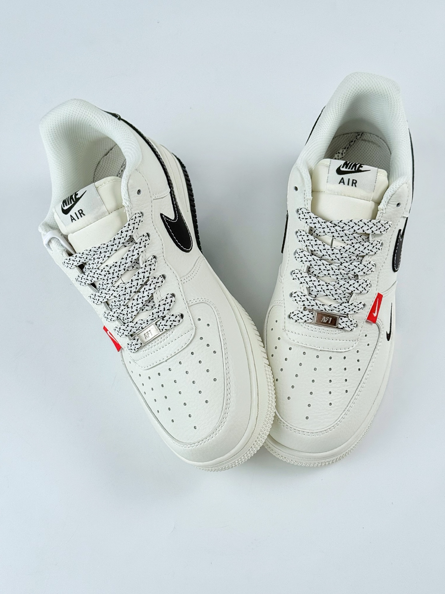 260 Nike Air Force 1 Low 07 x GUCCI 白黑小勾满天星 CS5288-009