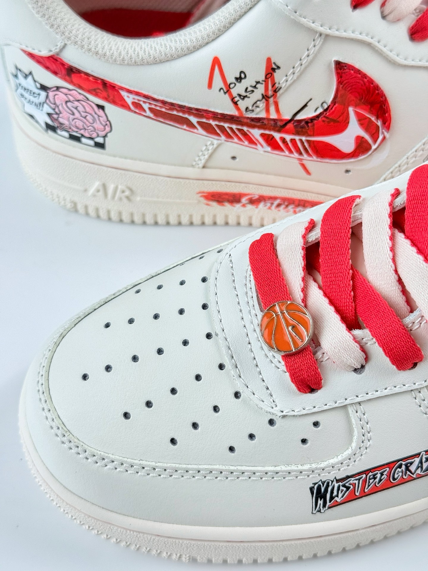 260 Nike Air Force 1 Low 07 x Brain 白红 SD2023-024