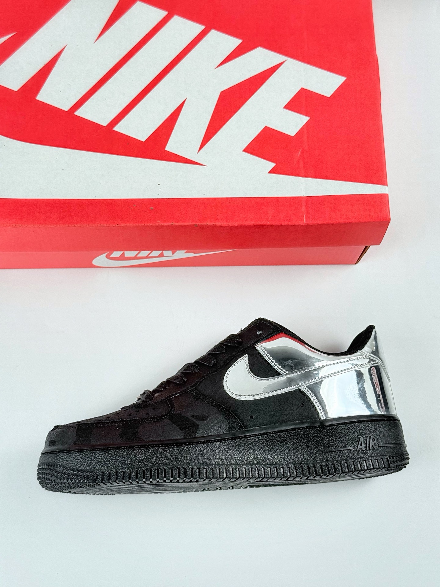 200 Nike Air Force 1 Low 07 黑银 HF2885-001