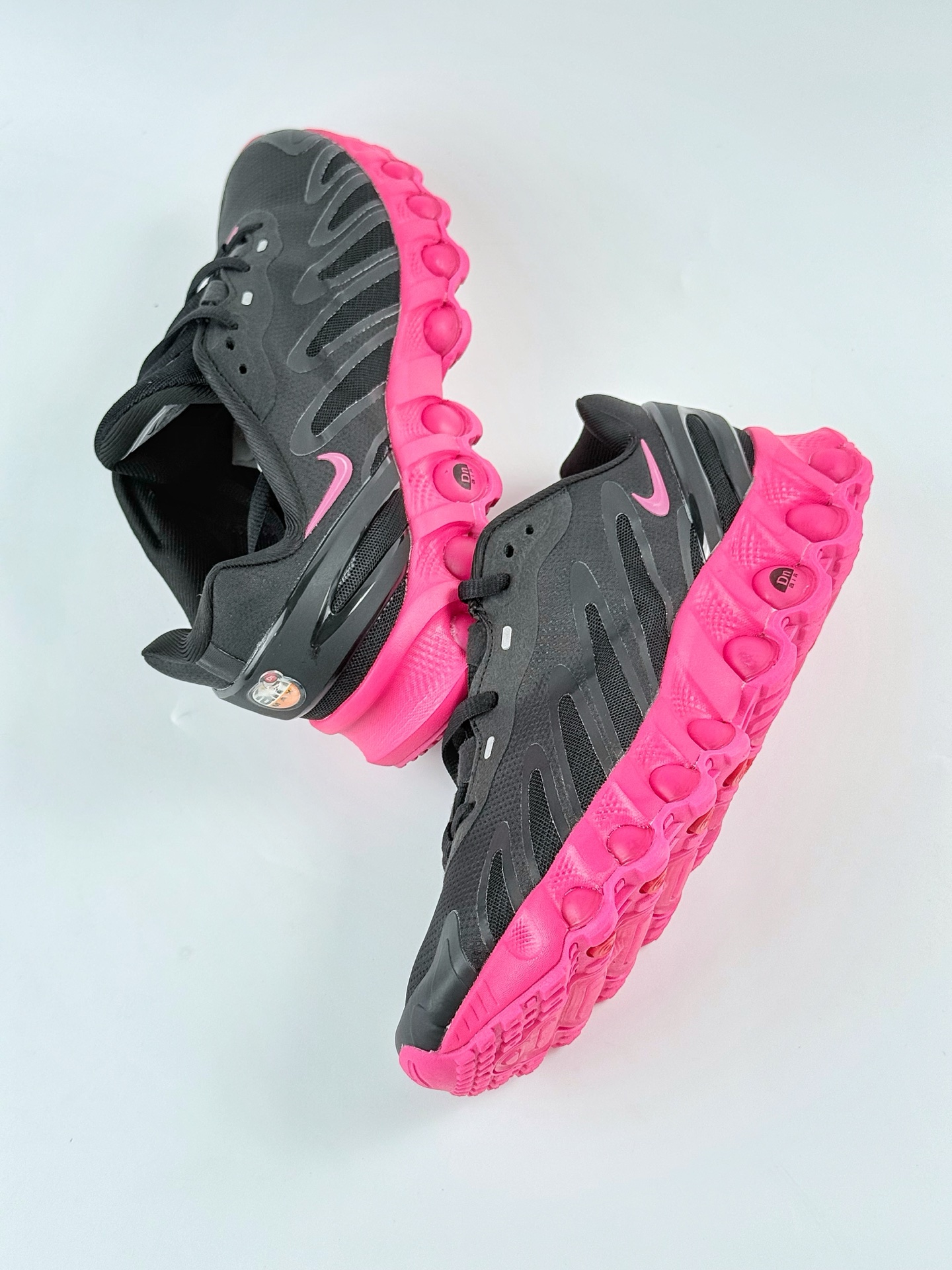 190 Nike Air Max DN8 复古减震气垫跑鞋 FQ7860-005