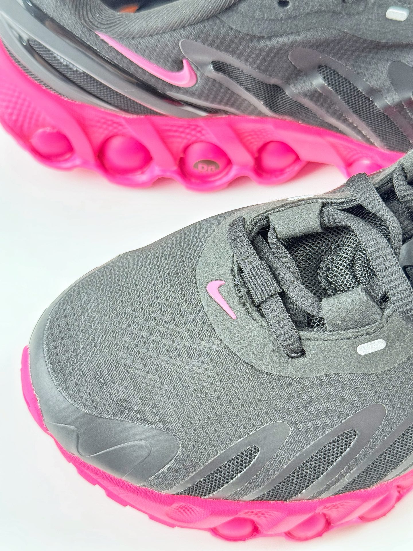 190 Nike Air Max DN8 复古减震气垫跑鞋 FQ7860-005
