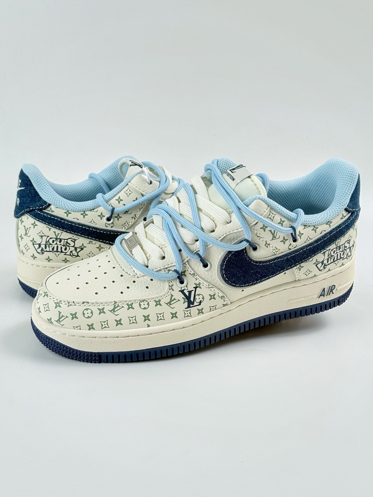 260 Nike Air Force 1 Low 07 x Louis Vuitton 白蓝 DM6868-096