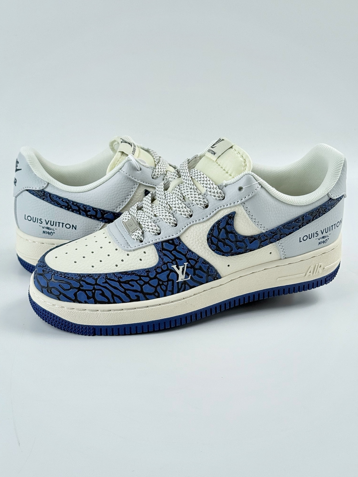 260 Nike Air Force 1 Low 07 x Louis Vuitton 蓝白灰满天星 JJ2508-701