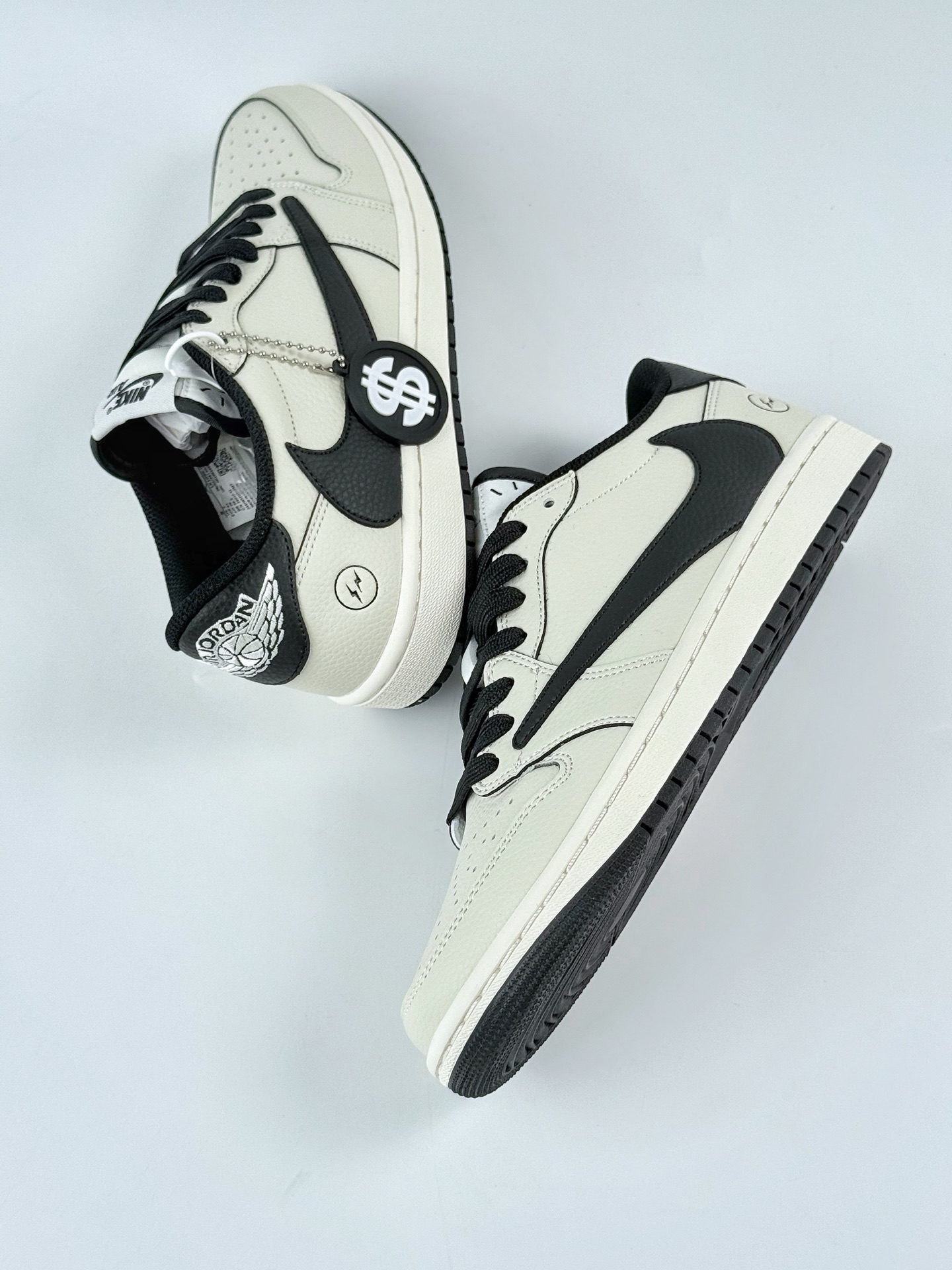 280 Travis Scott x Nike Air Jordan 1 Low Air Jordan 1 Low 反转白黑闪电倒钩 LK1099-061