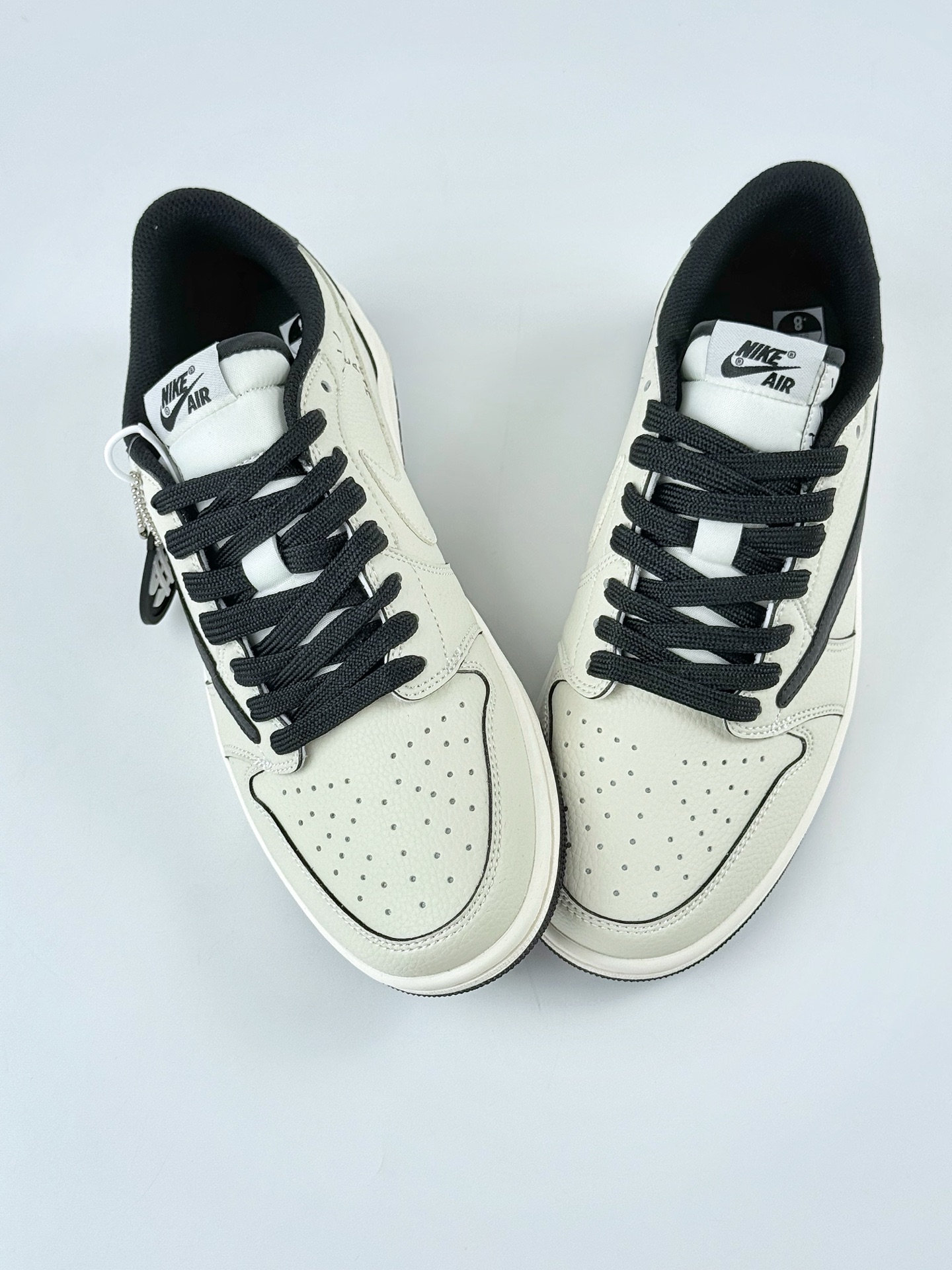 280 Travis Scott x Nike Air Jordan 1 Low Air Jordan 1 Low 反转白黑闪电倒钩 LK1099-061