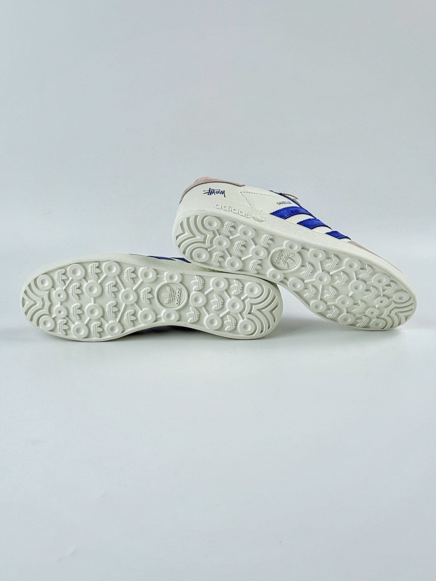 220 adidas Originals Gazelle INdoor x Stussy 三叶草休闲防滑耐磨低帮板鞋 DD6601