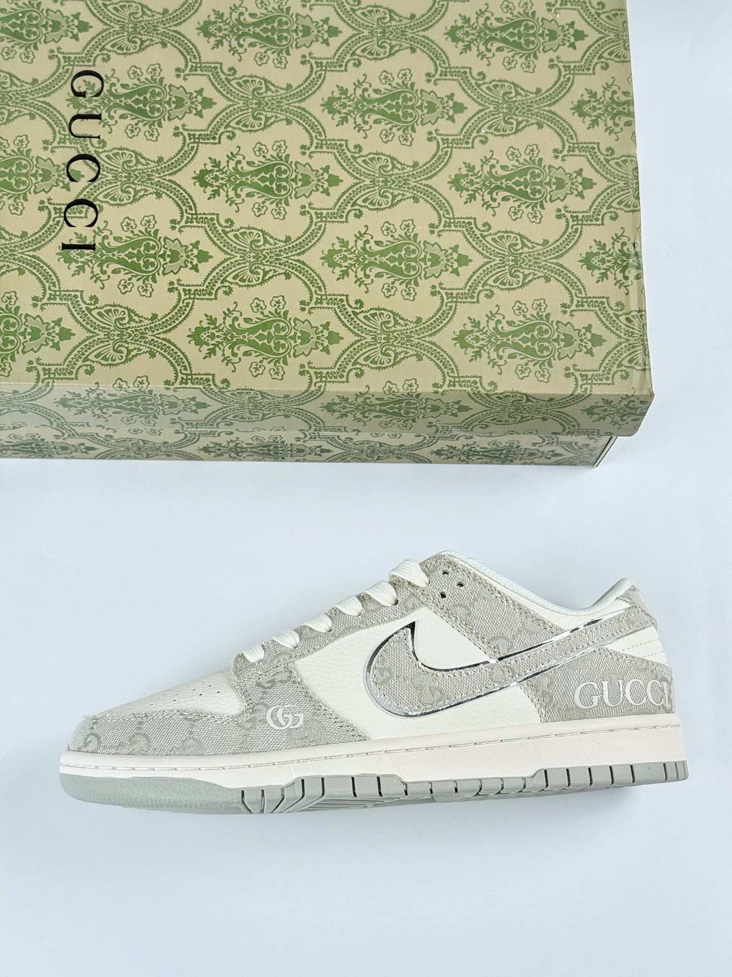 260 Nike SB Dunk Low x GUCCI 灰白 XD1588-210