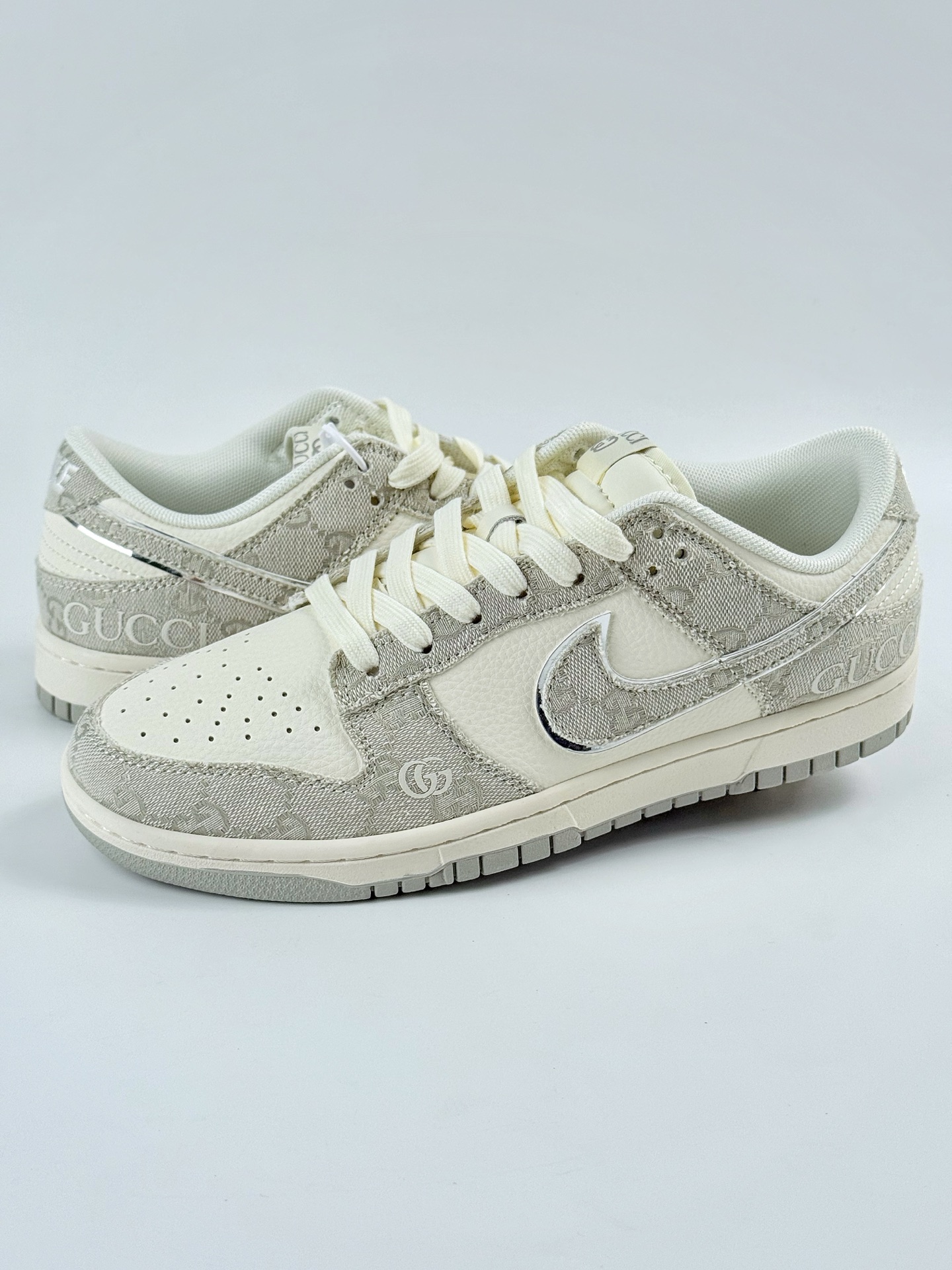 260 Nike SB Dunk Low x GUCCI 灰白 XD1588-210
