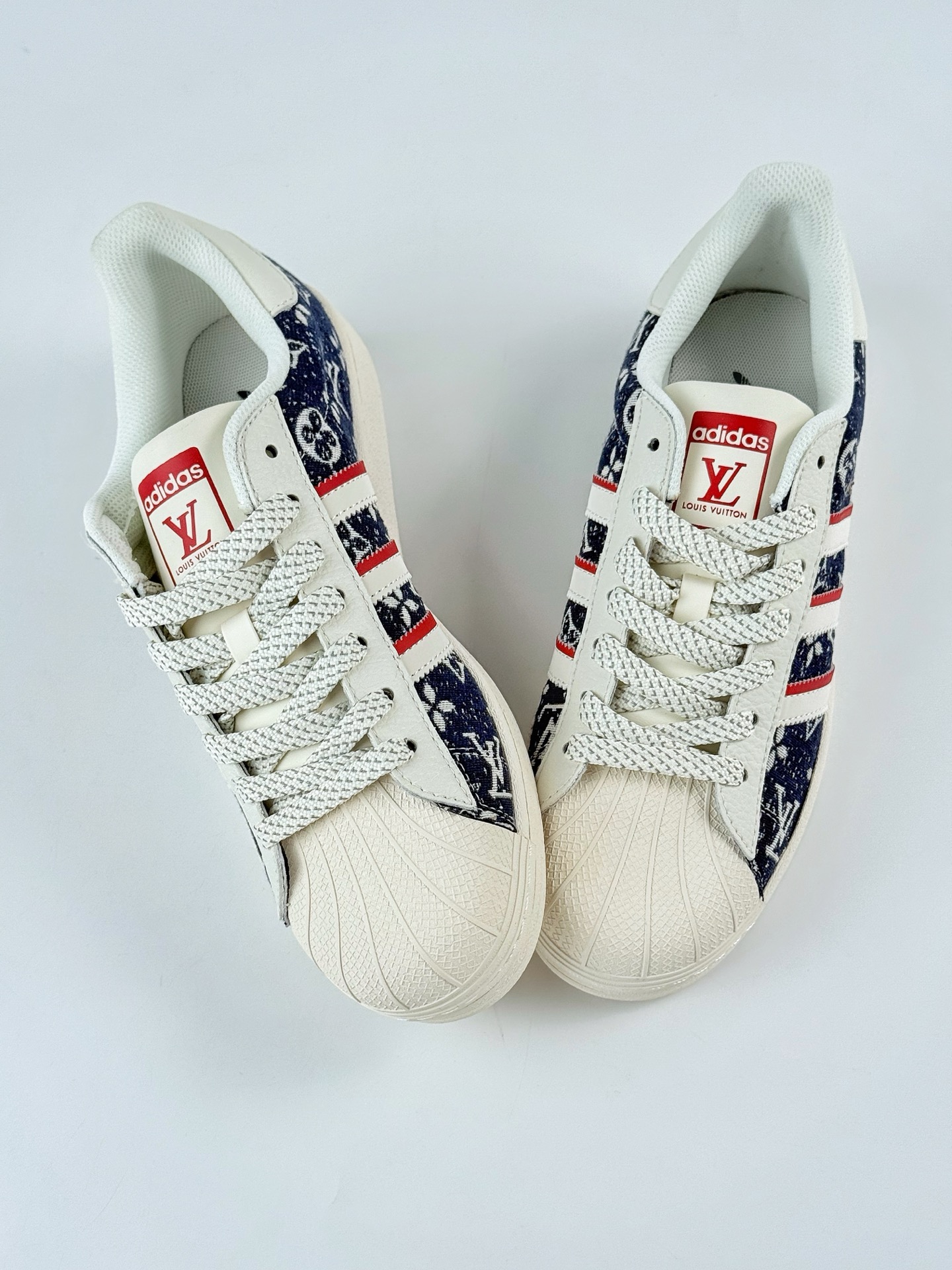 220 AD Originals Superstar x Louis Vuitton 黑白红满天星 JY8910