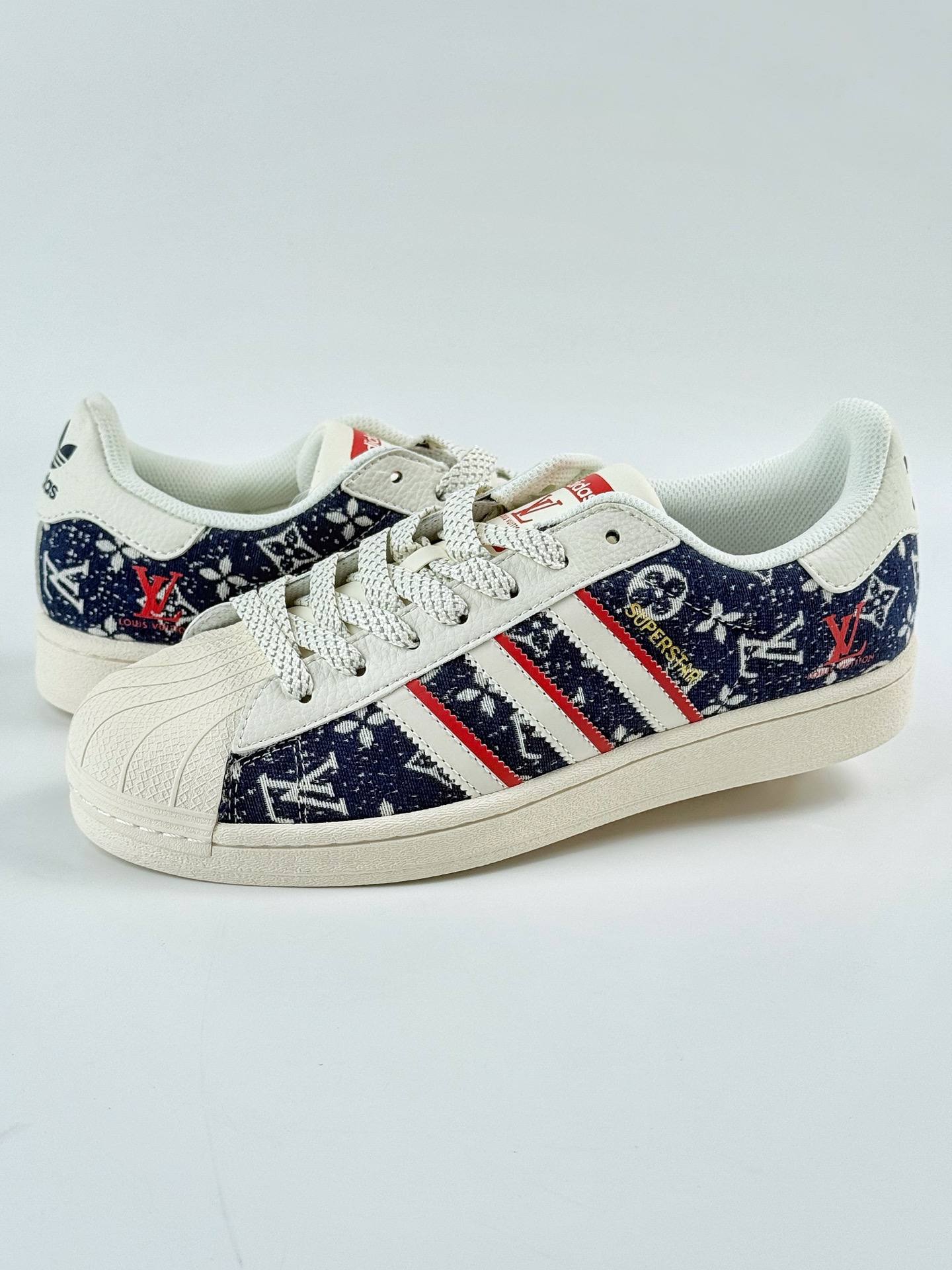 220 AD Originals Superstar x Louis Vuitton 黑白红满天星 JY8910