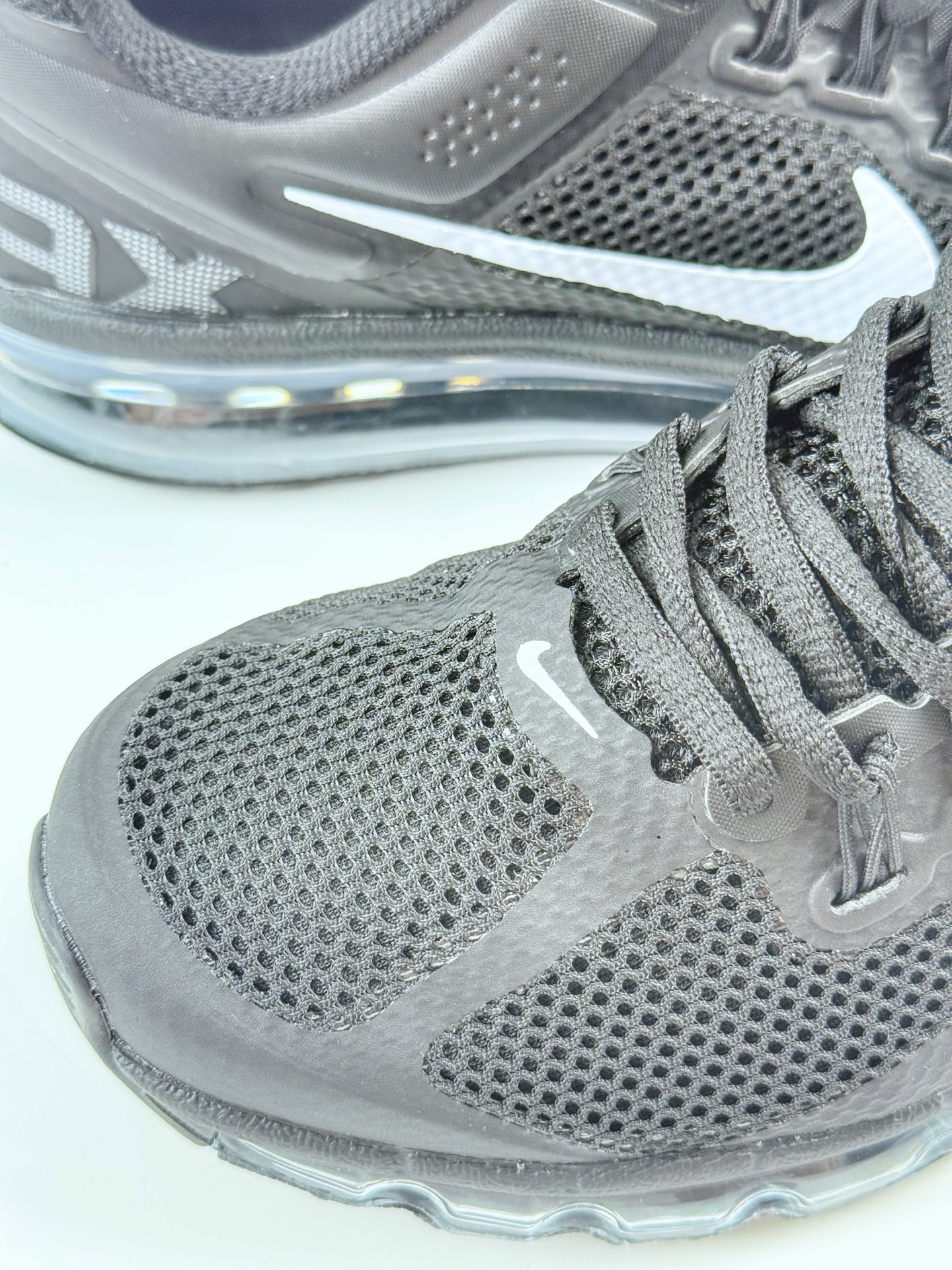Nike Air Max+ 复古减震气垫跑鞋 554886-108
