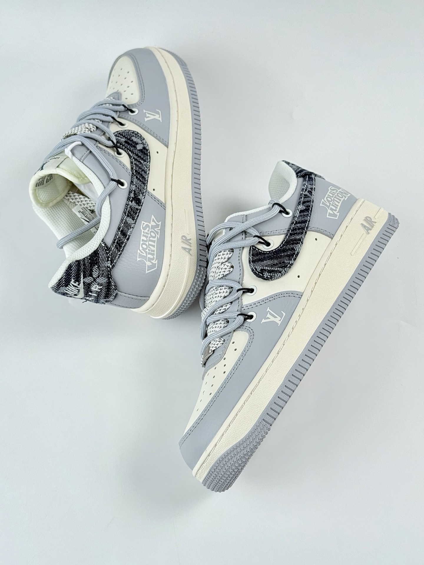 260 Nike Air Force 1 Low 07 x Louis Vuitton 灰白满天星 DM6868-099