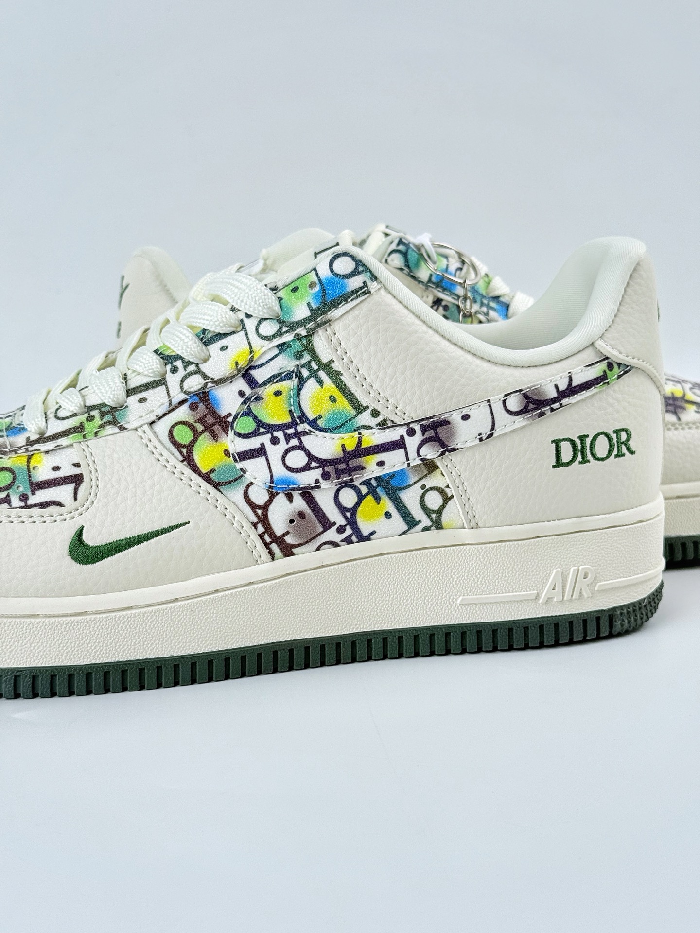 260 Nike Air Force 1 Low 07 x DIOR 白绿小勾 DF0188-065