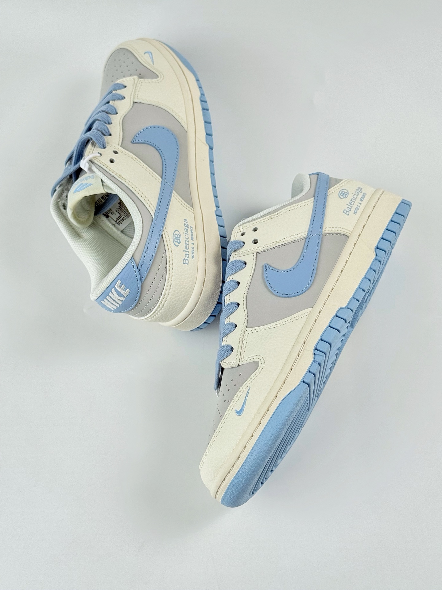 280 Nike SB Dunk Low x Balenciaga 白灰蓝小勾 ZH2598-273
