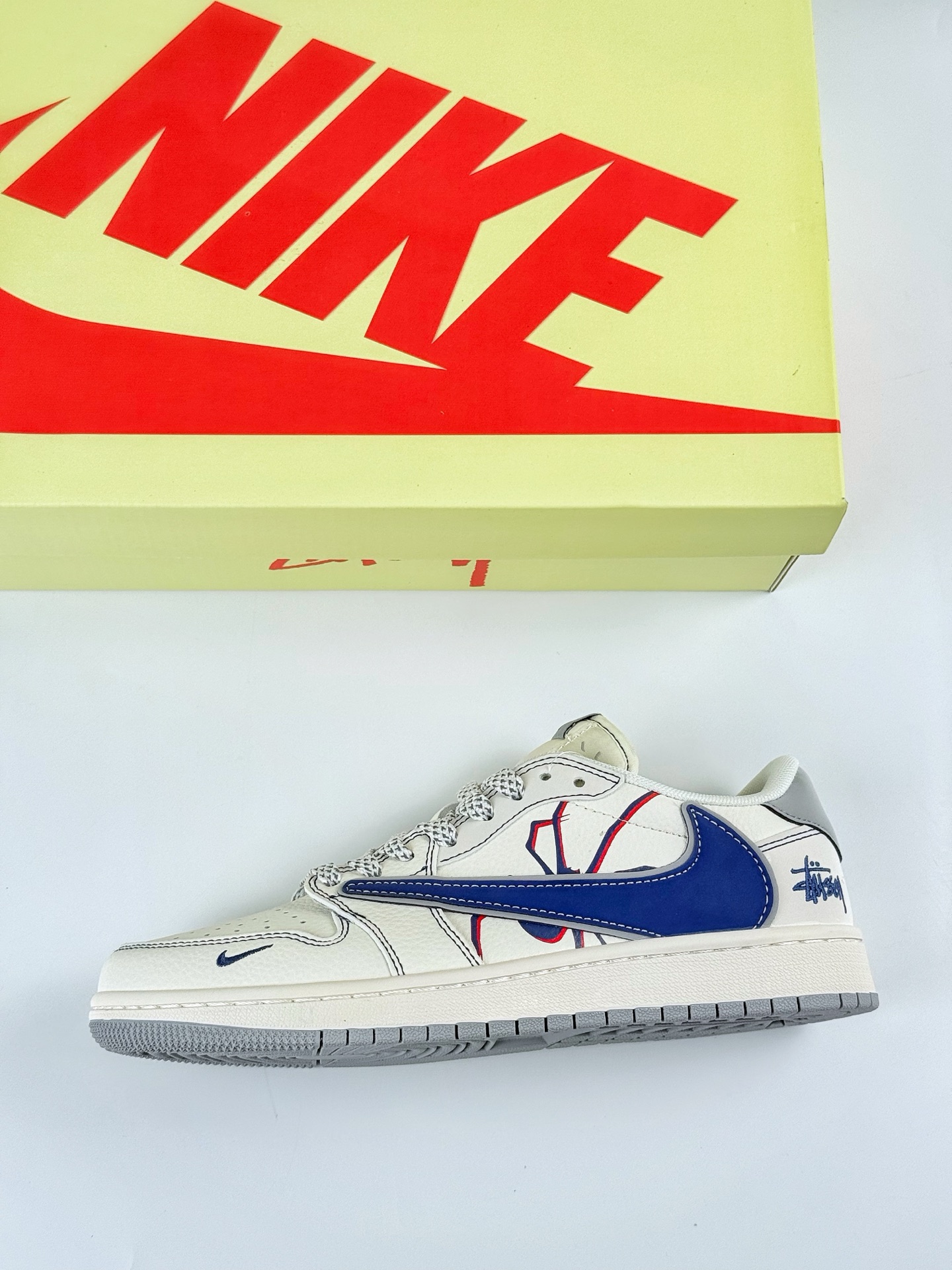 Travis Scott x Nike Air Jordan 1 Low x Stussy Air Jordan 1 Low 反转白蓝灰小勾满天星倒钩 HS8068-005