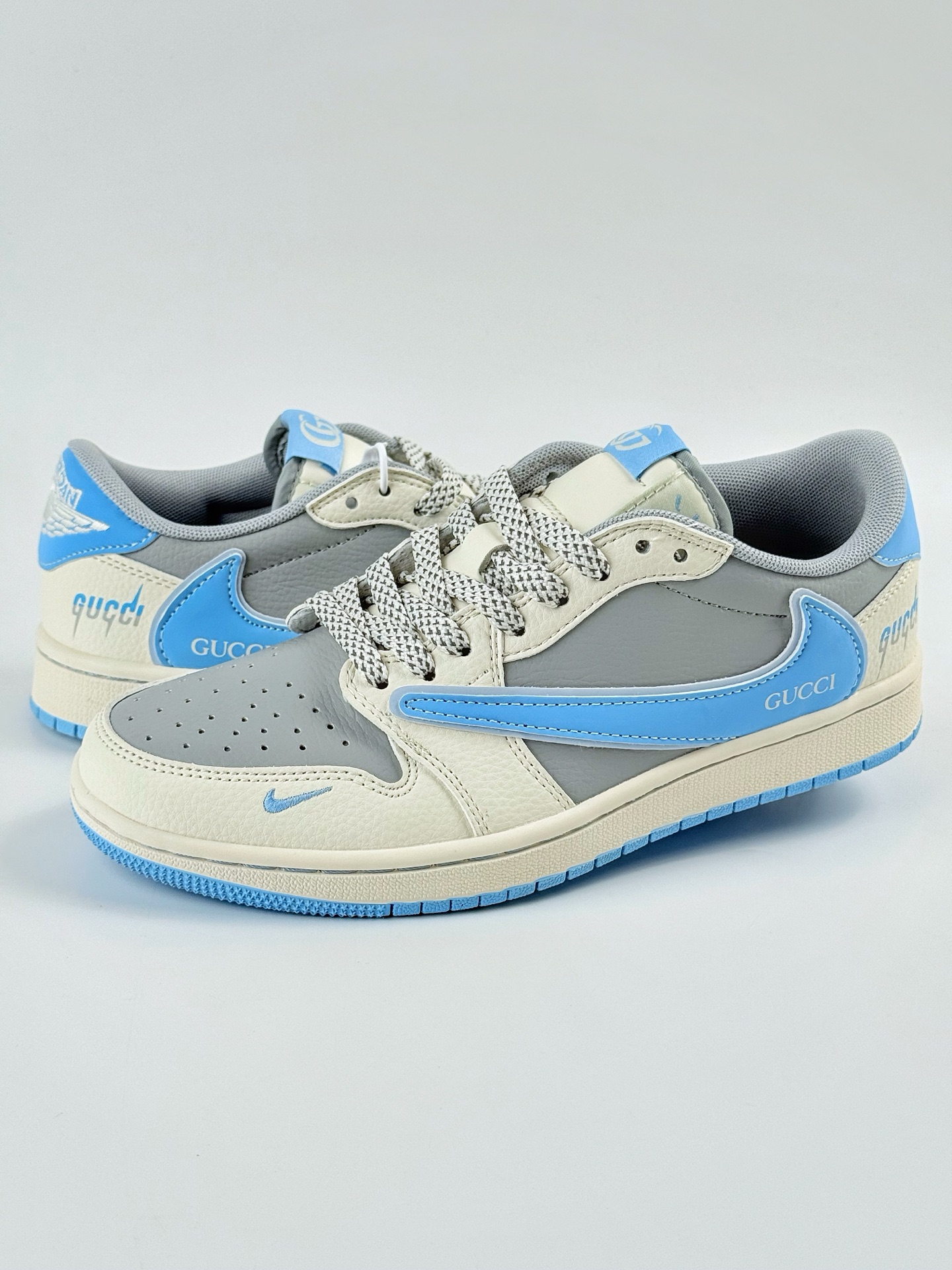 260 Travis Scott x Nike Air Jordan 1 Low x GUCCI Air Jordan 1 Low 反转白蓝灰小钩满天星倒钩 HS8068-008