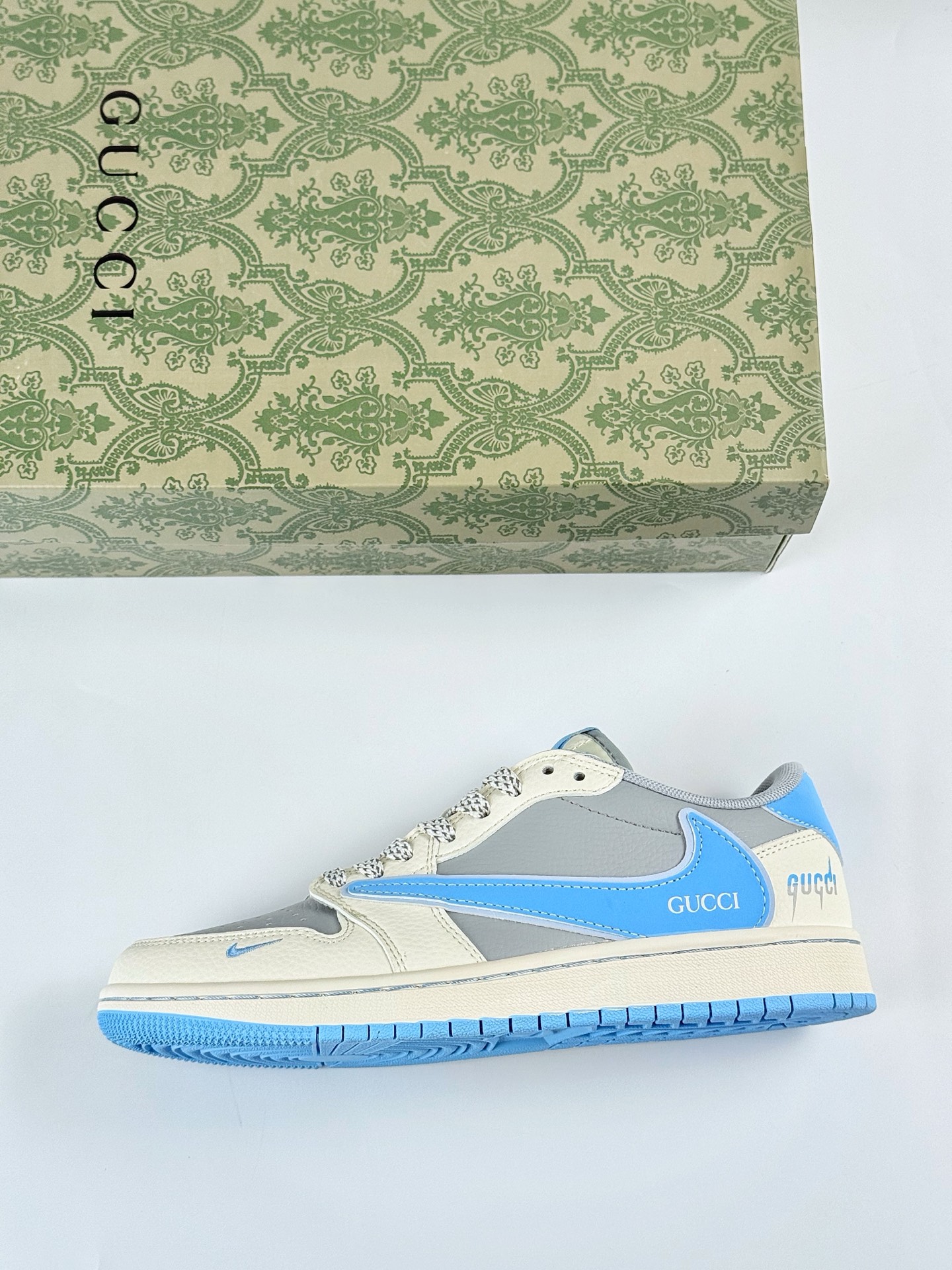 260 Travis Scott x Nike Air Jordan 1 Low x GUCCI Air Jordan 1 Low 反转白蓝灰小钩满天星倒钩 HS8068-008
