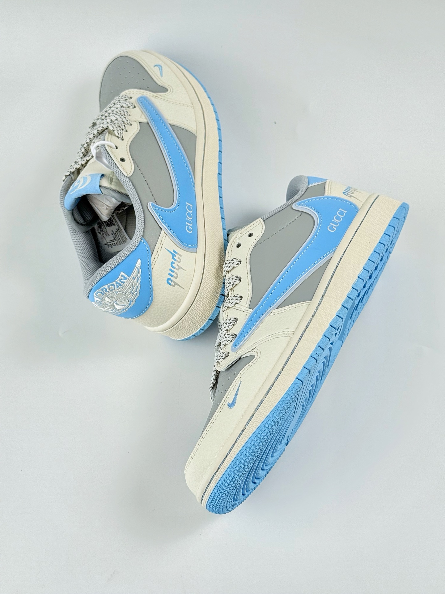 260 Travis Scott x Nike Air Jordan 1 Low x GUCCI Air Jordan 1 Low 反转白蓝灰小钩满天星倒钩 HS8068-008