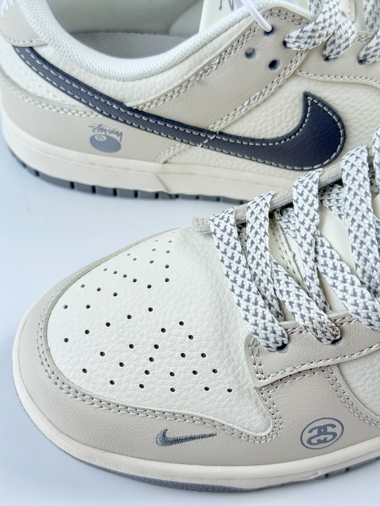 Nike SB Dunk Low x Stussy 米白小勾满天星 XF8698-085