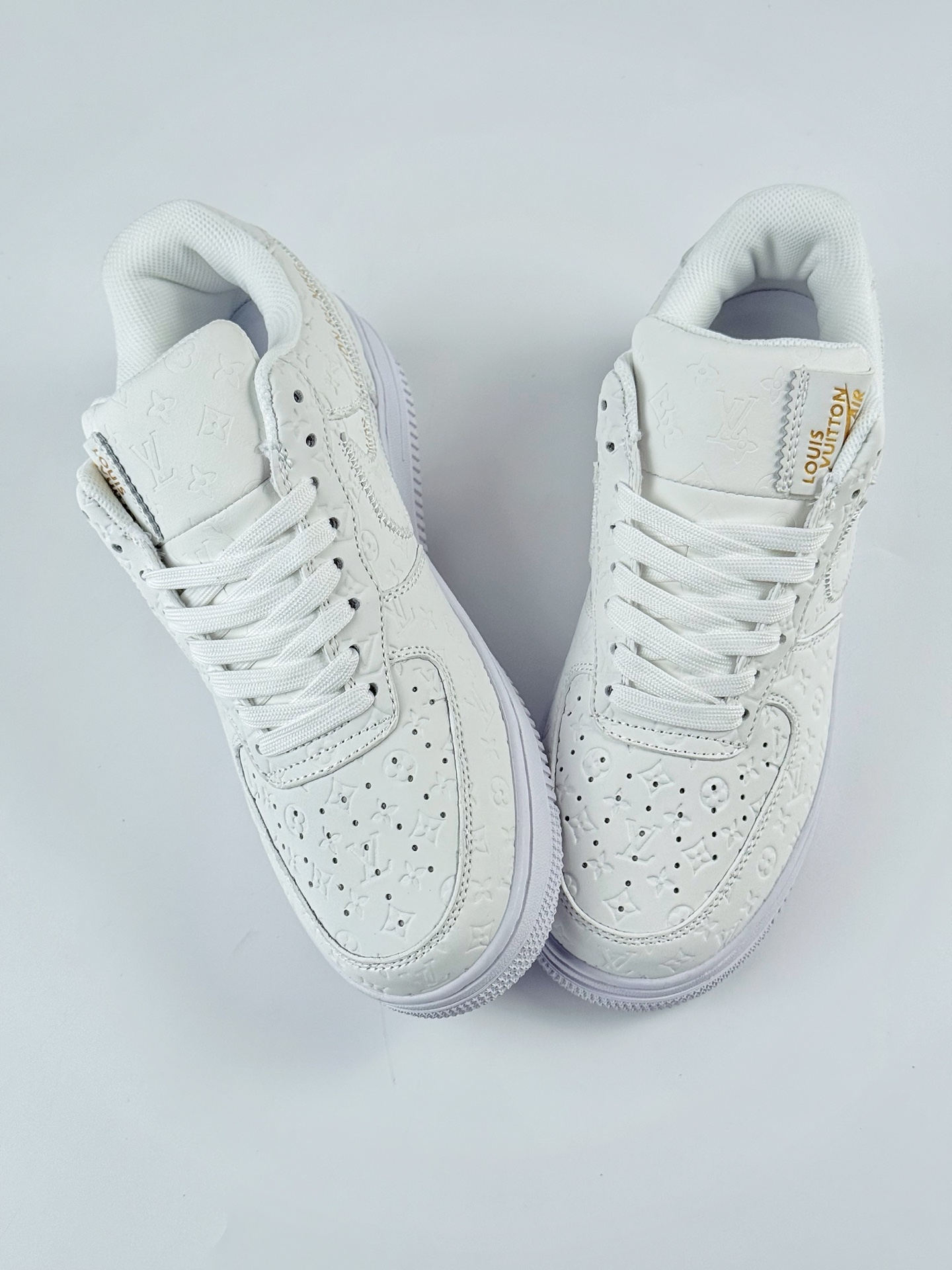 230 Nike Air Force 1 Low 07 x Louis Vuitton 纯白 MS 0232
