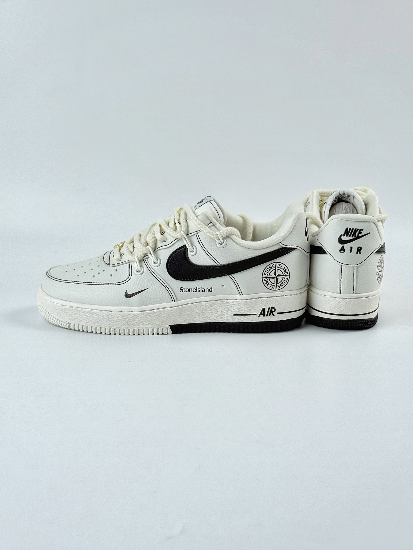 260 Nike Air Force 1 Low 07 x Stone Island 白黑小勾 GS9875-001