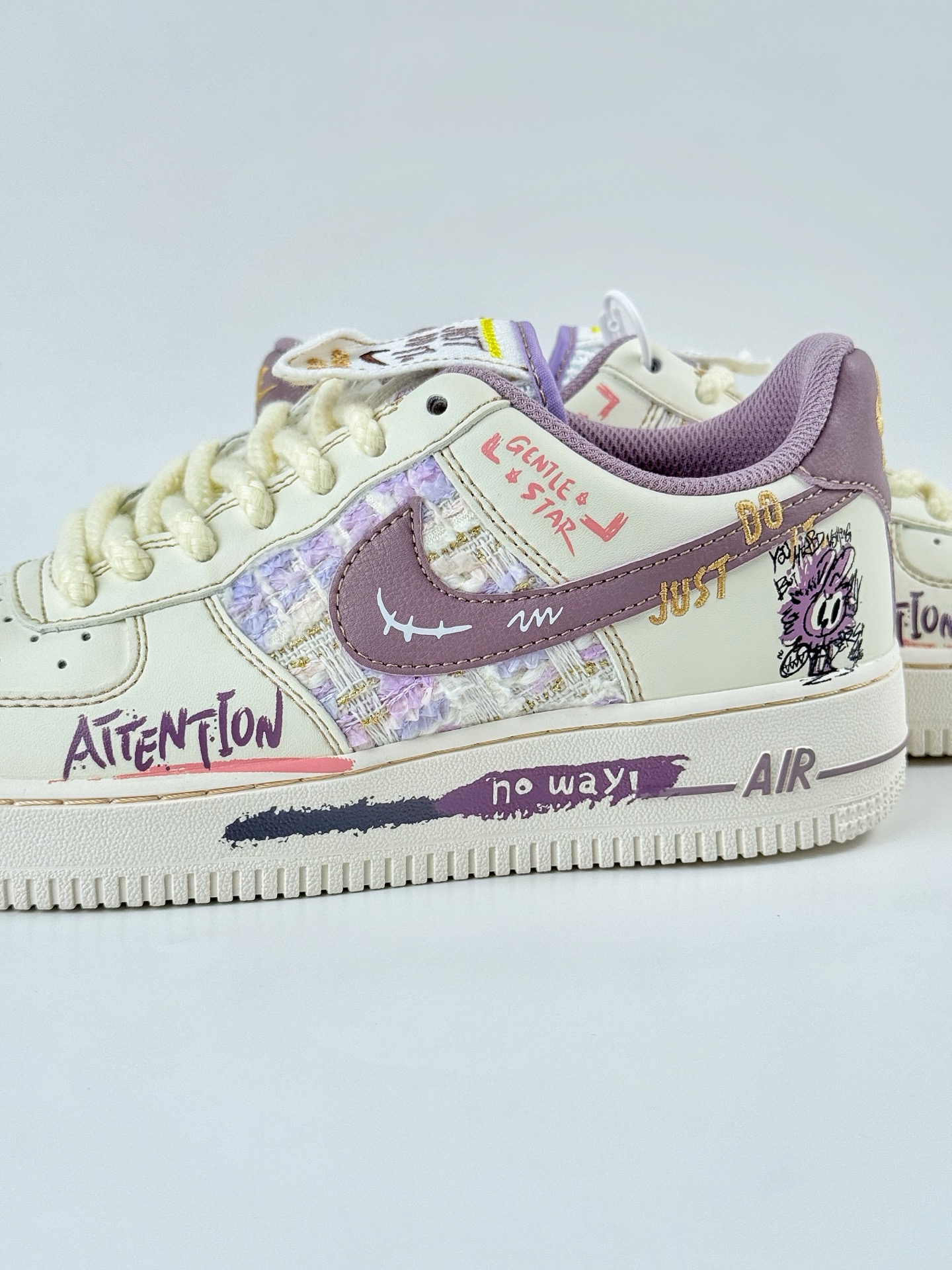 260 Nike Air Force 1 Low 07 白紫米麻绳涂鸦 FJ7740-910