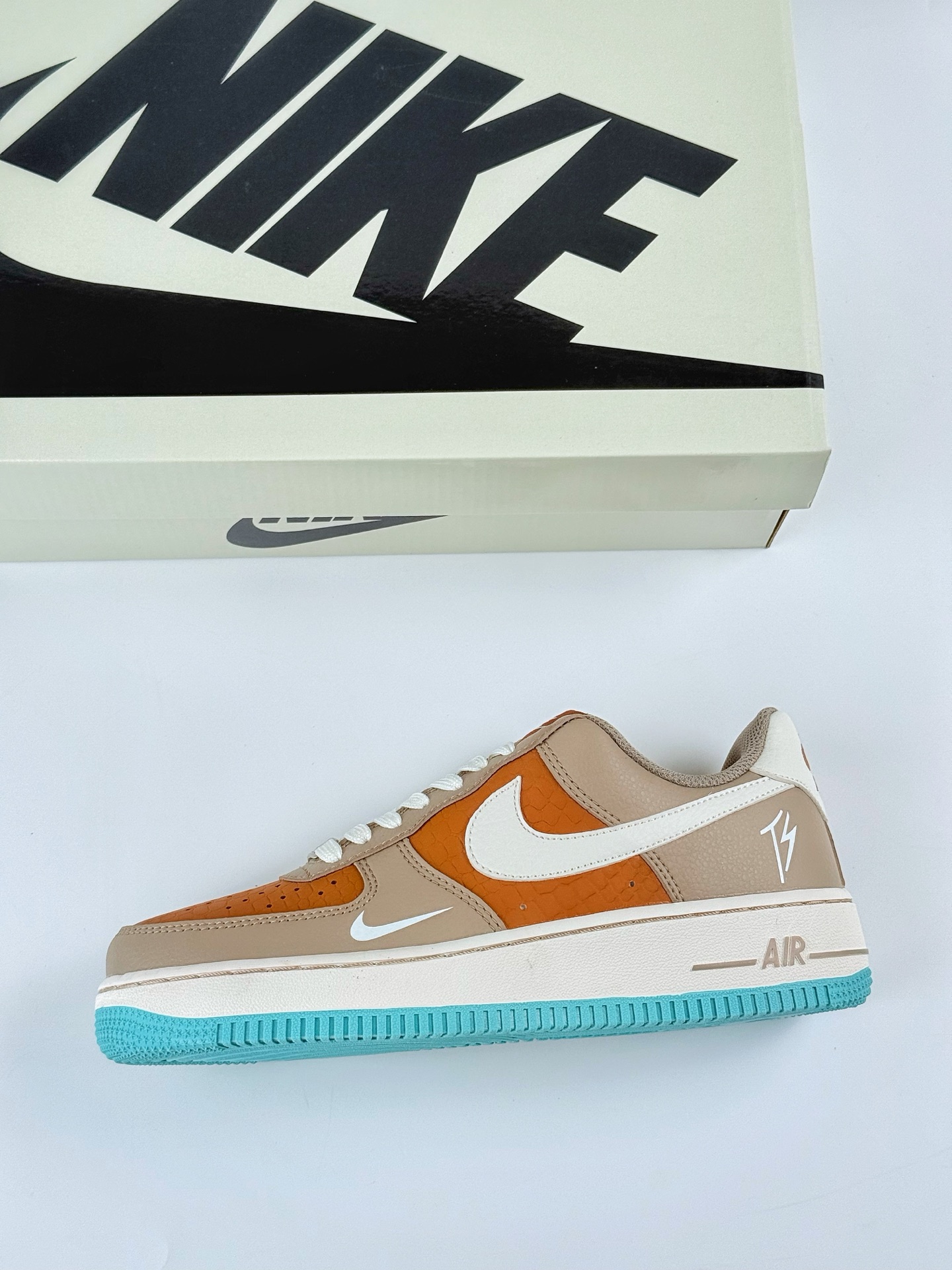 260 Nike Air Force 1 Low 07 棕橙白 LW9279-006