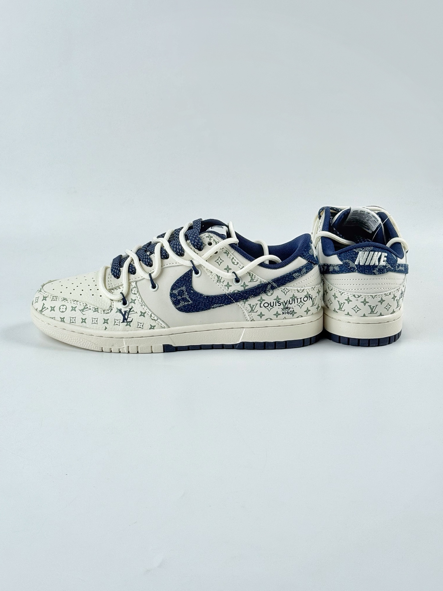 Nike SB Dunk Low x Louis Vuitton 白蓝满天星 YX5066-329